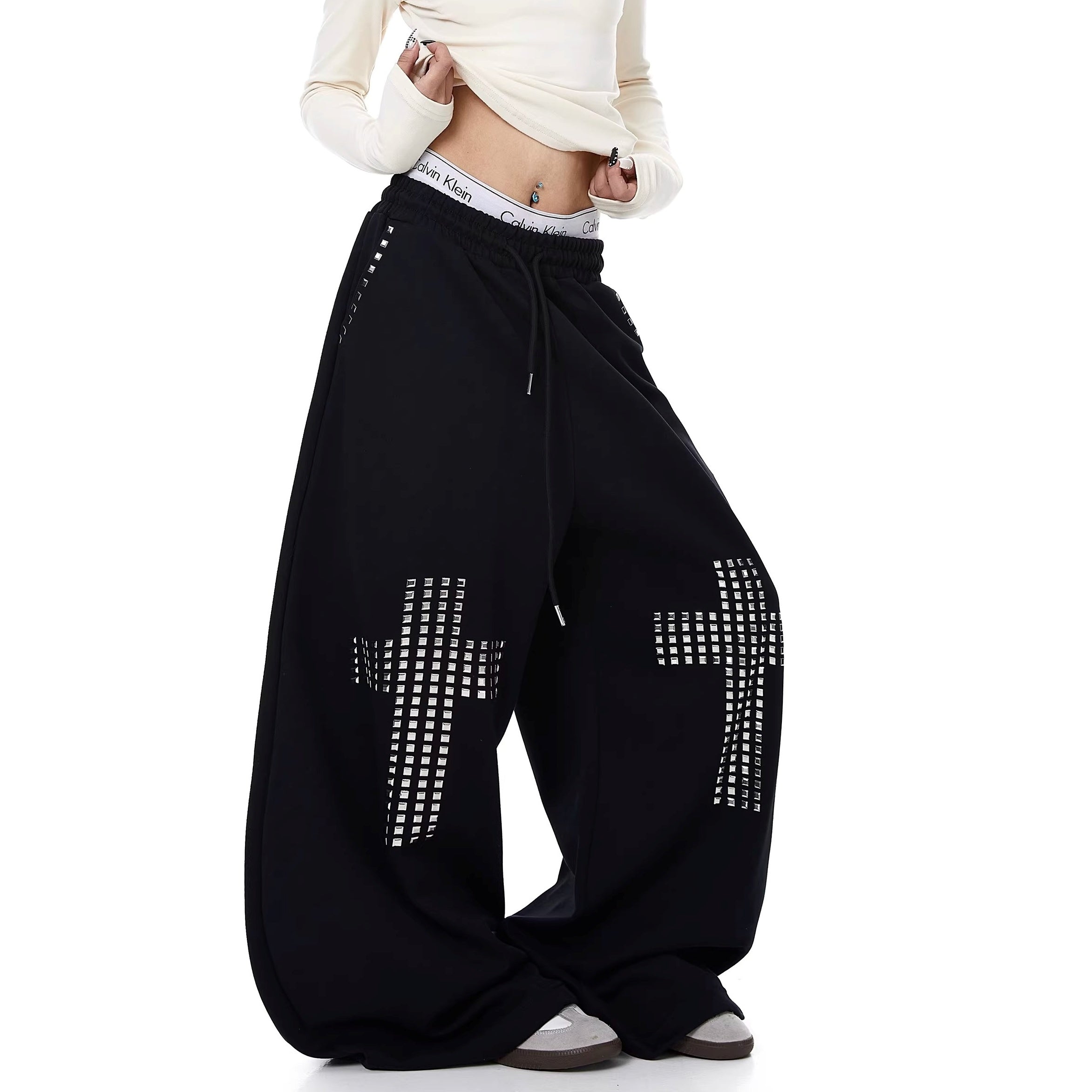 Studded Cross Drawstring Wide Sweat Pants MW10361