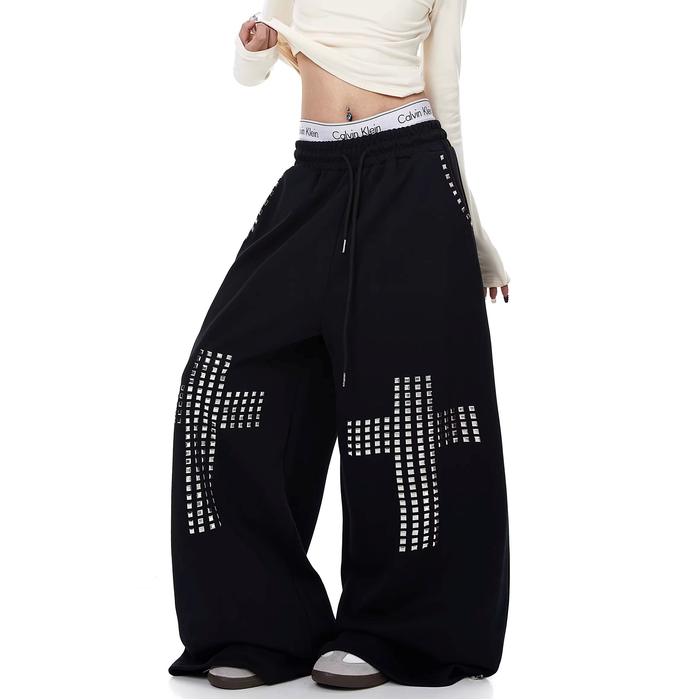 Studded Cross Drawstring Wide Sweat Pants MW10361