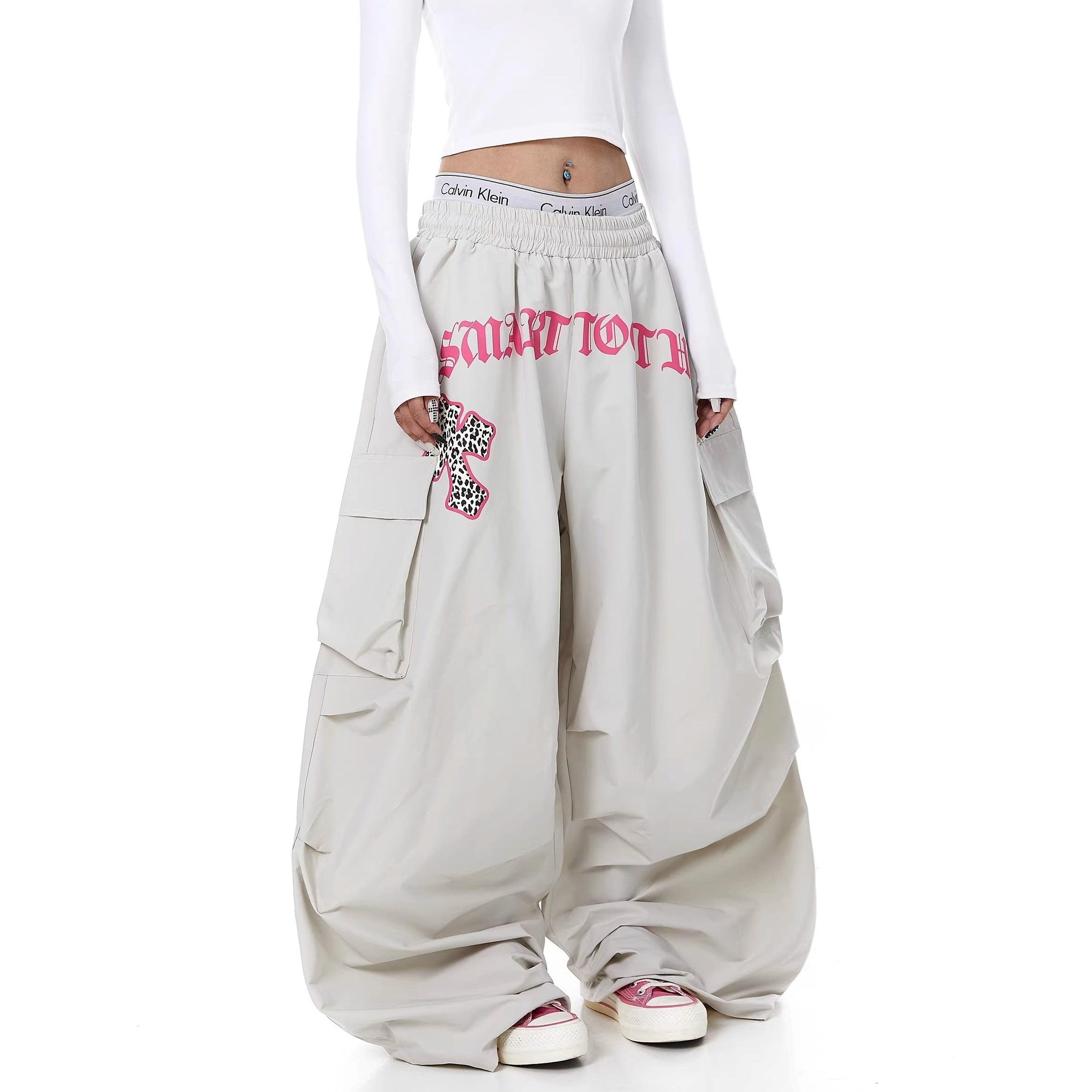 Letter Print Pleated Paratrooper Cargo Pants BK7074