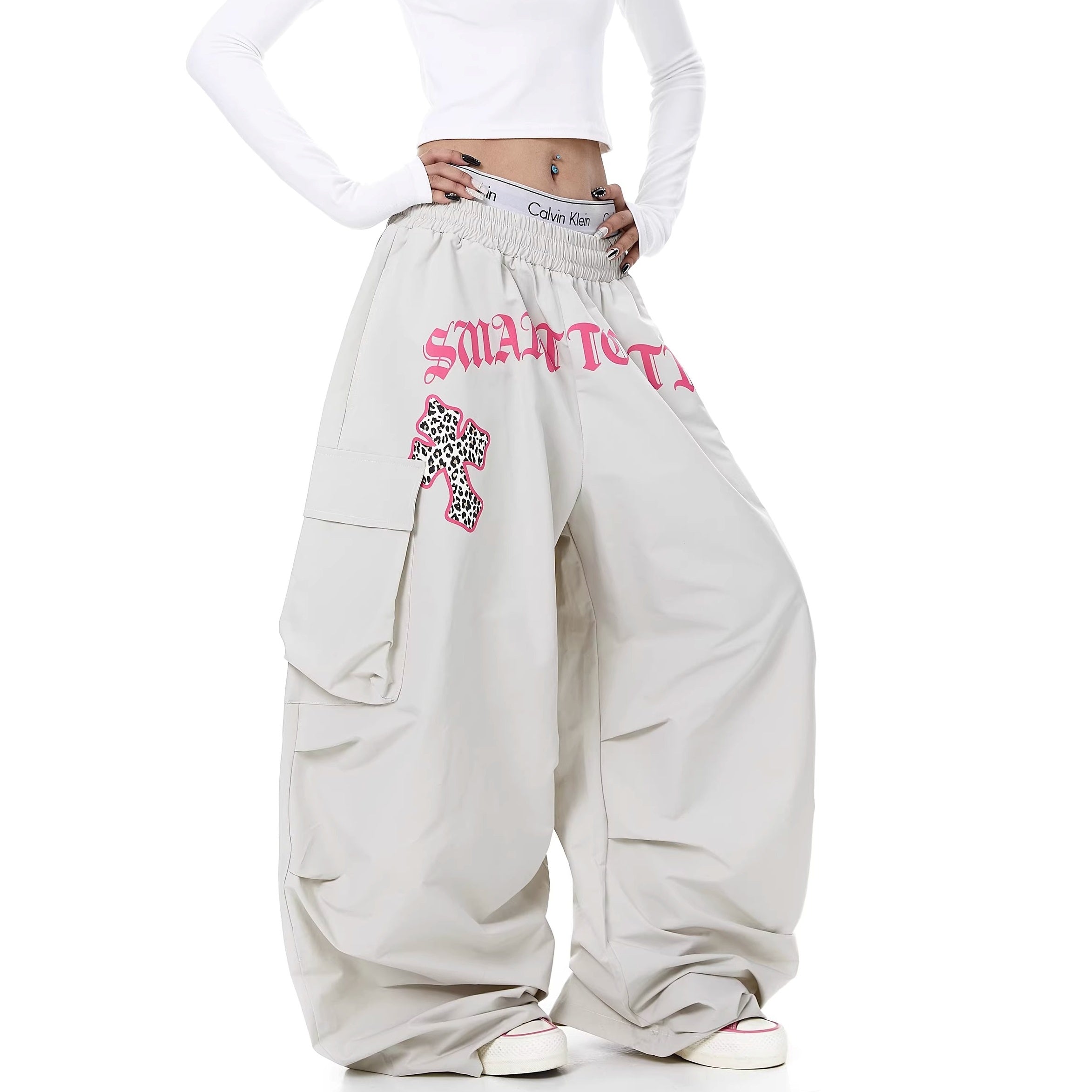 Letter Print Pleated Paratrooper Cargo Pants BK7074