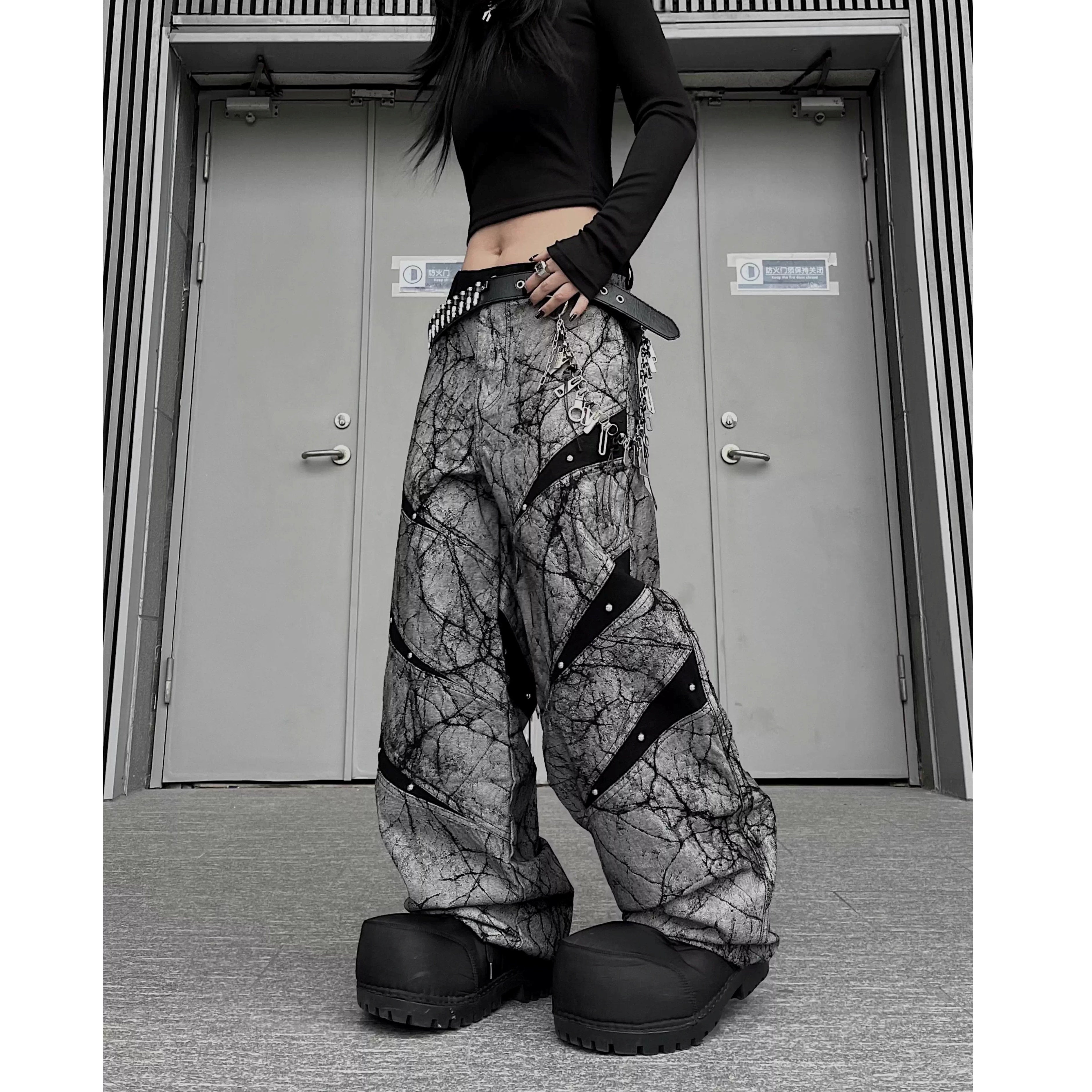 Crack Rivet Patchwork Wide-leg Jeans MW10348