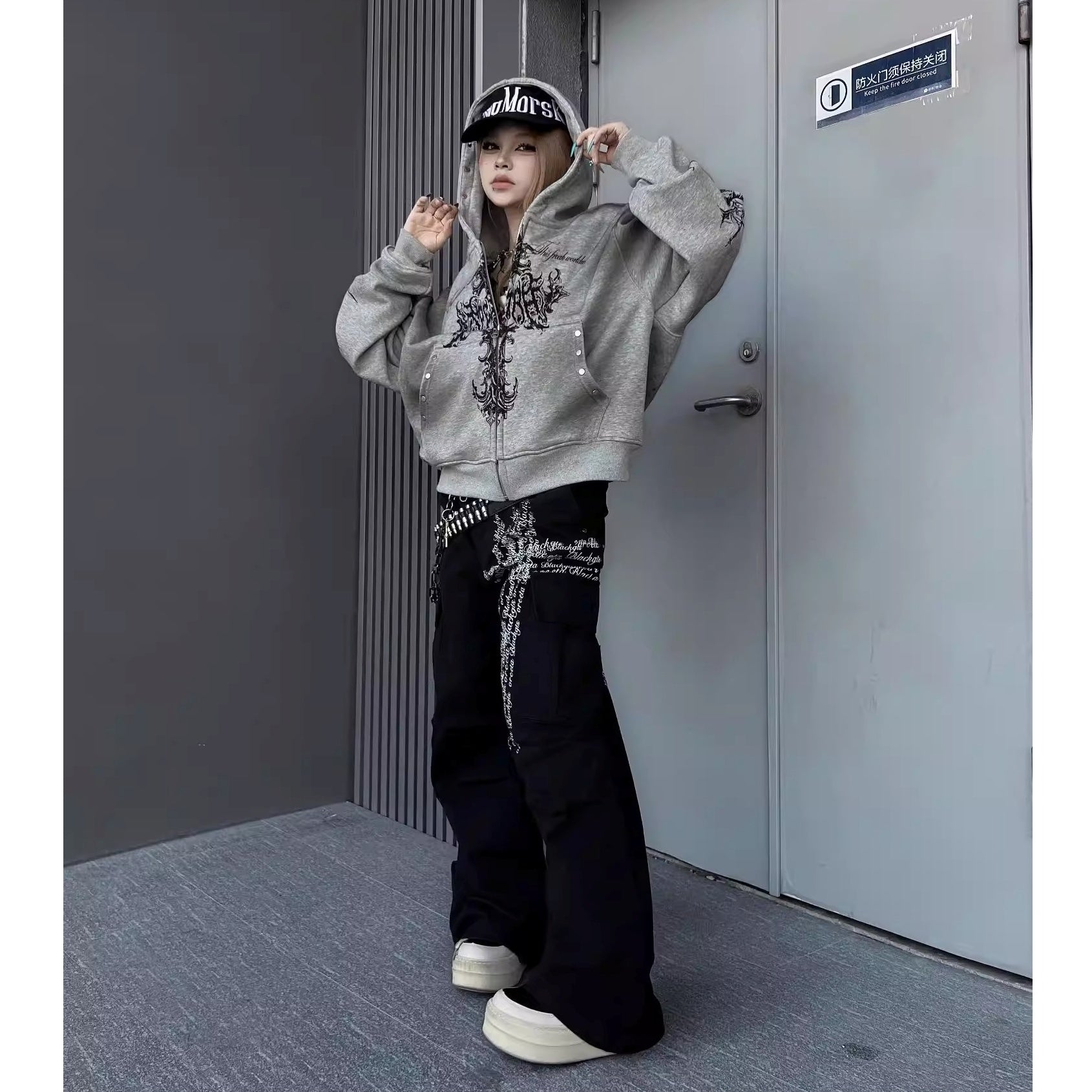 Letter Print Damage Pleats Cargo Pants MW10343