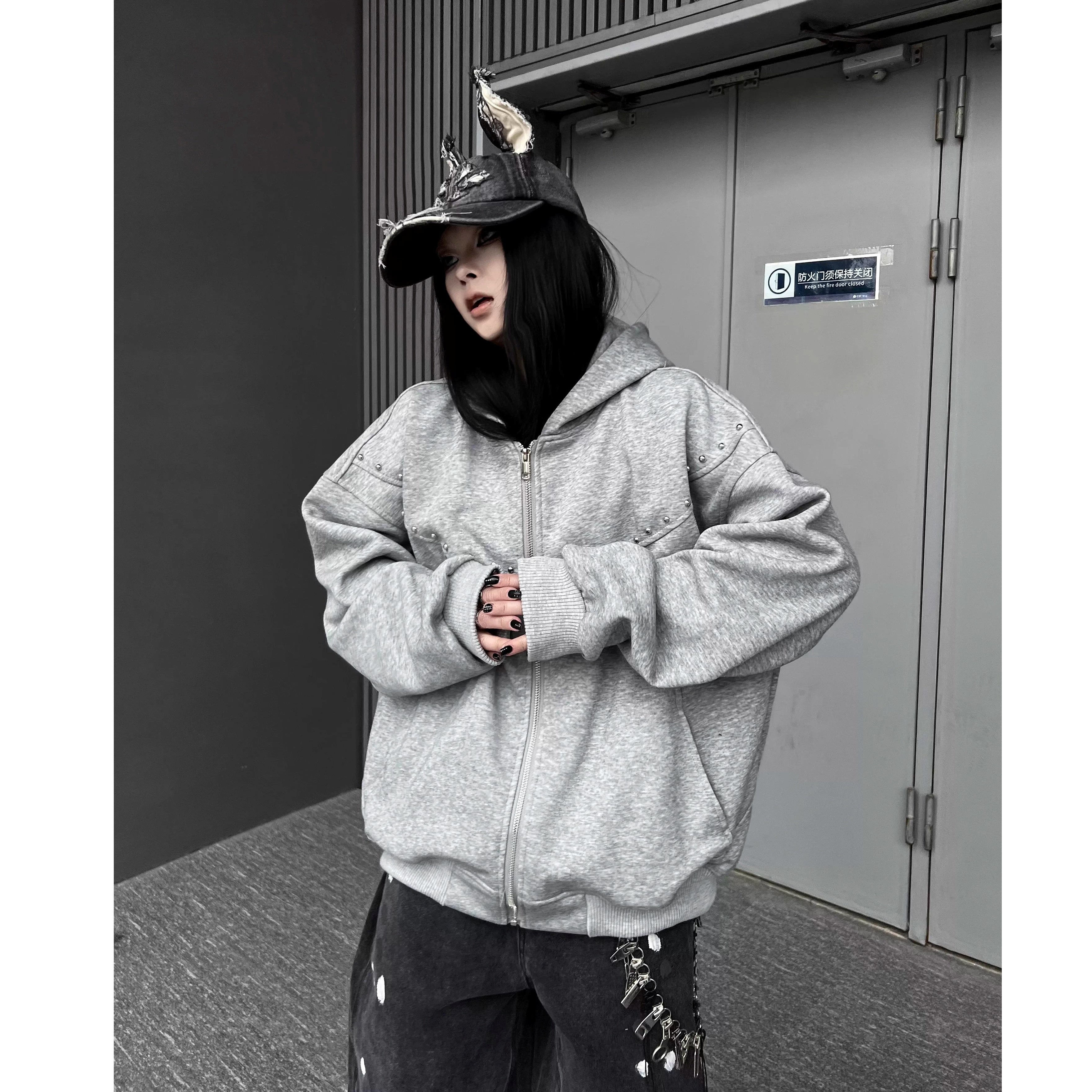 Studded Design Washed Hooded Sweat MW10346