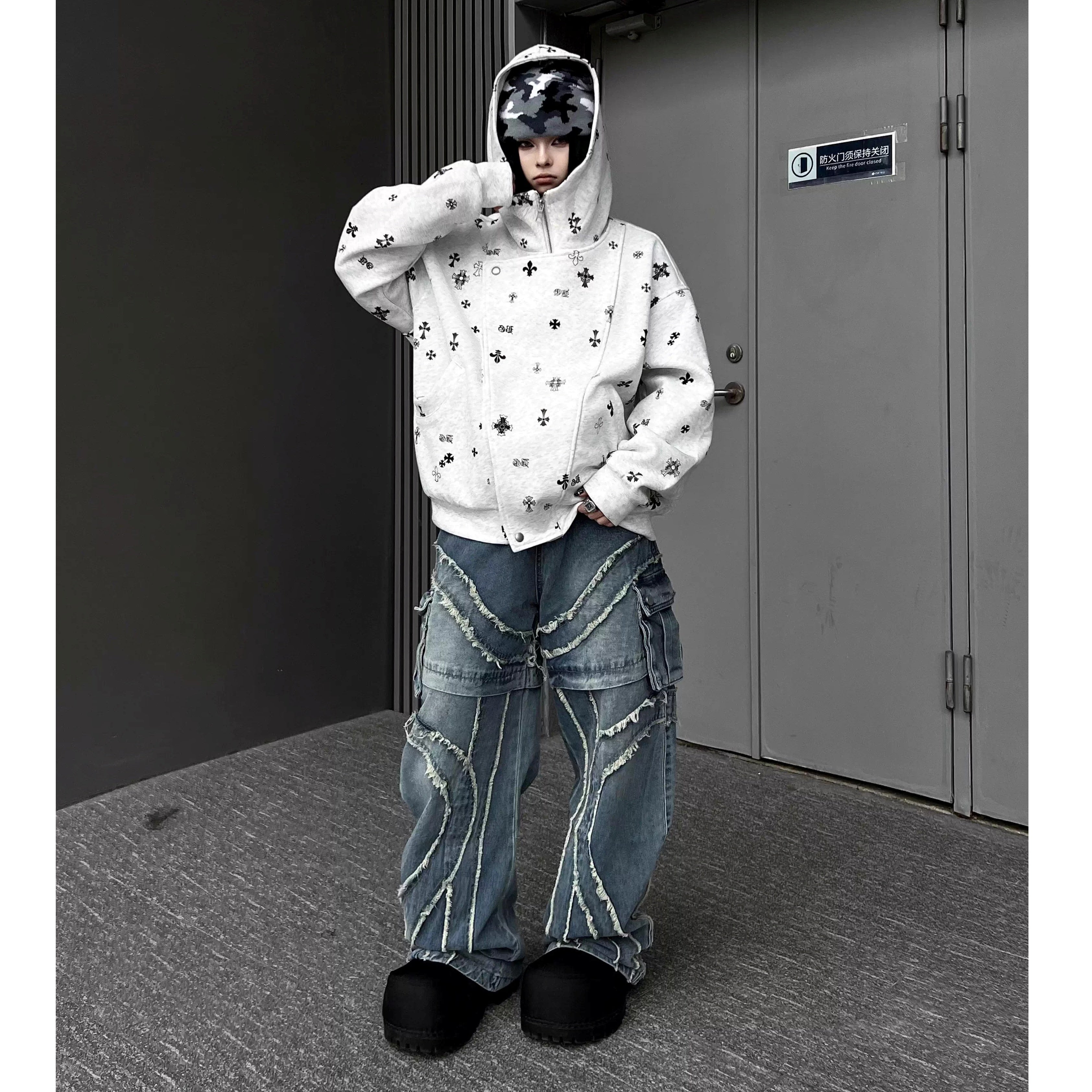 Washed Raw Edge Spliced Curve Jeans MW10351