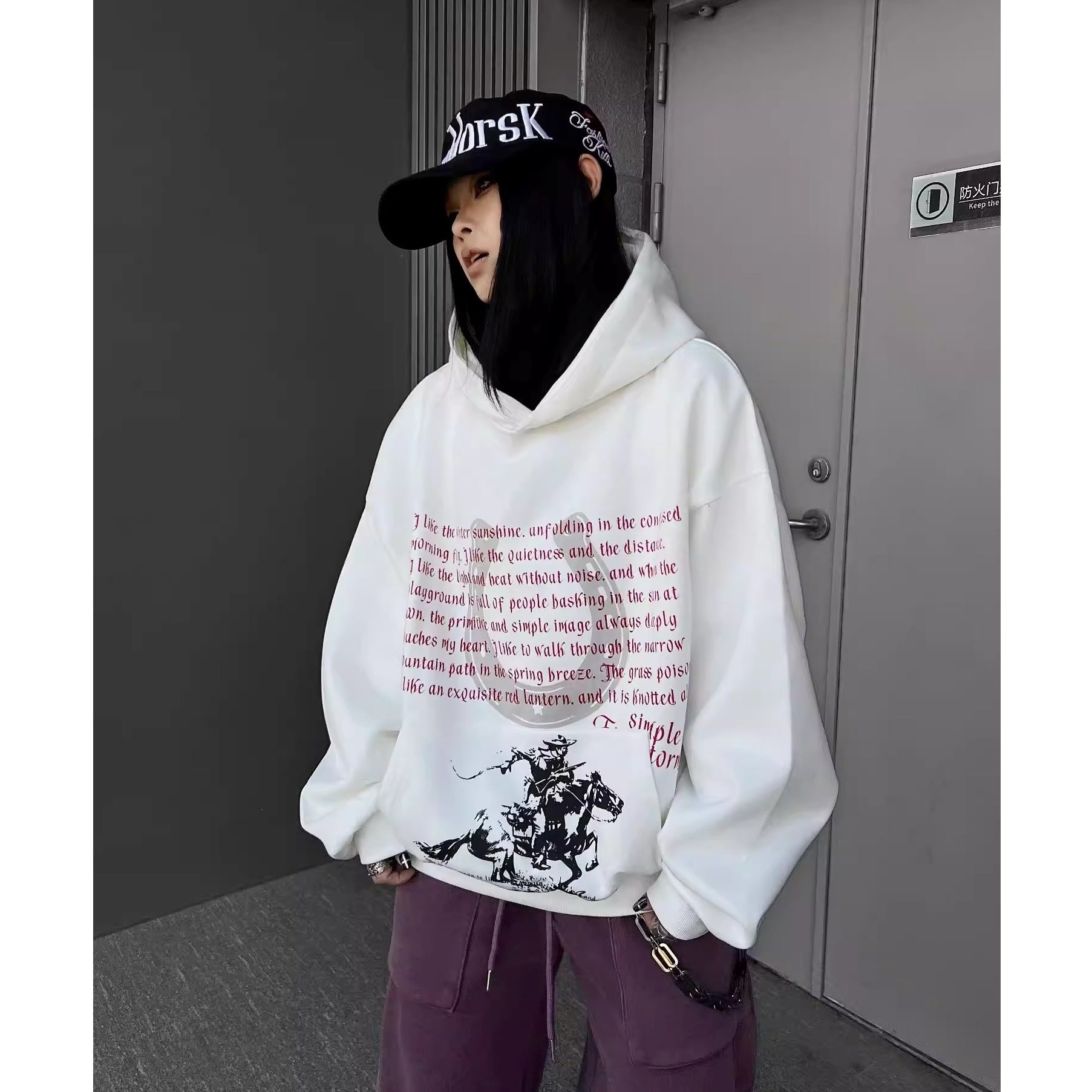 Horseshoe Graphic Letter Print Hoodie MW10350