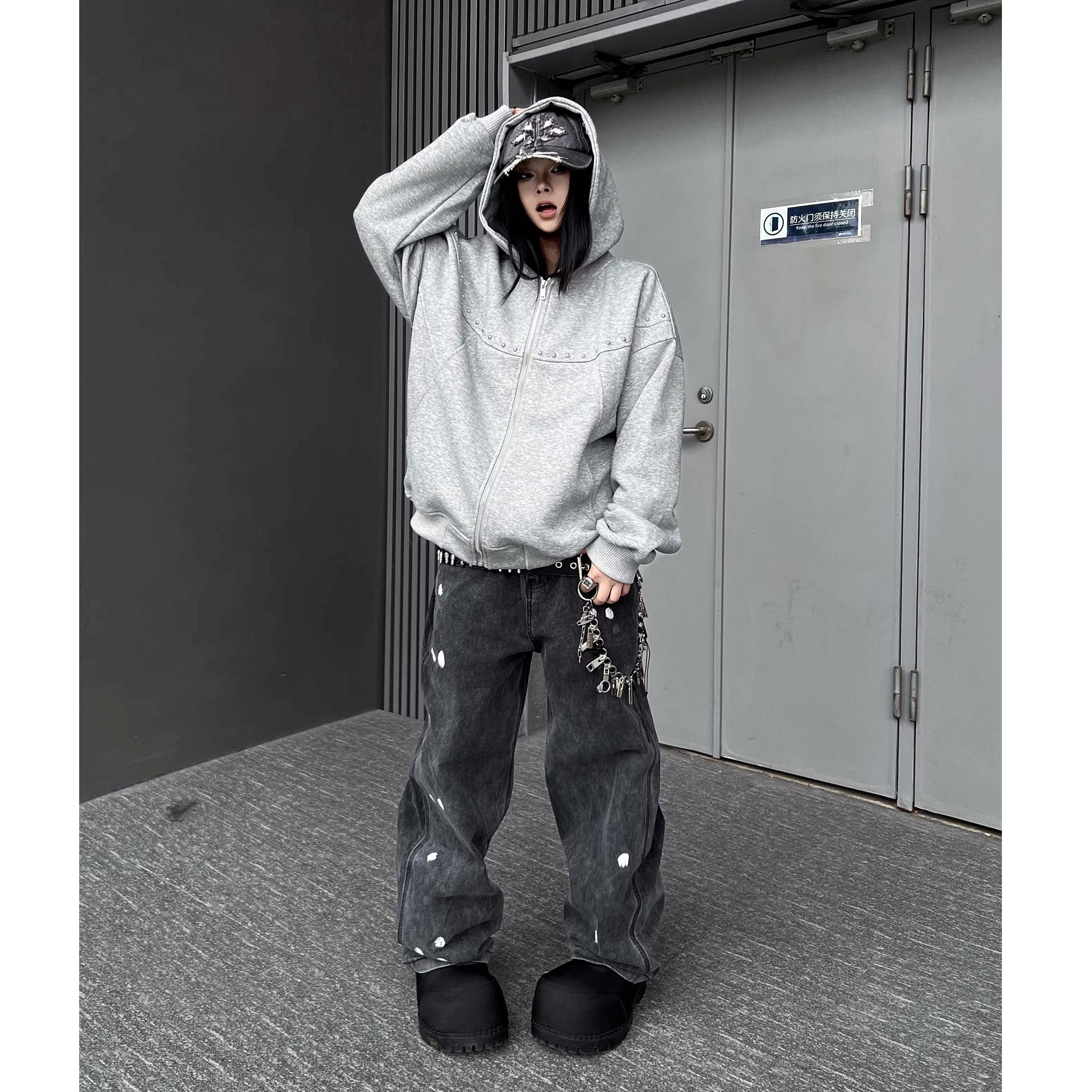 Studded Design Washed Hooded Sweat MW10346