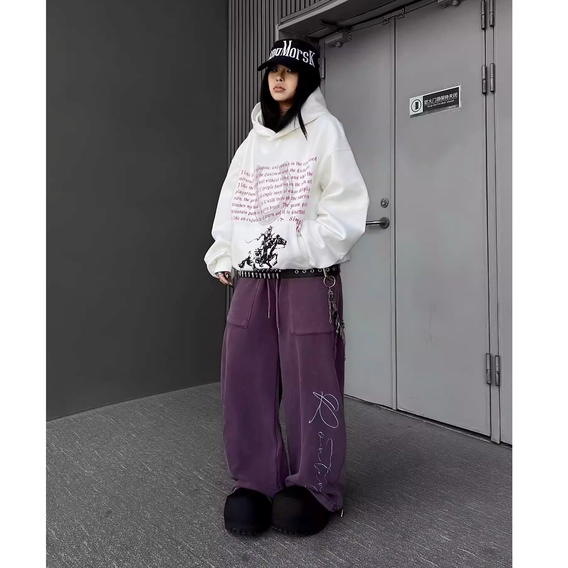 Horseshoe Graphic Letter Print Hoodie MW10350