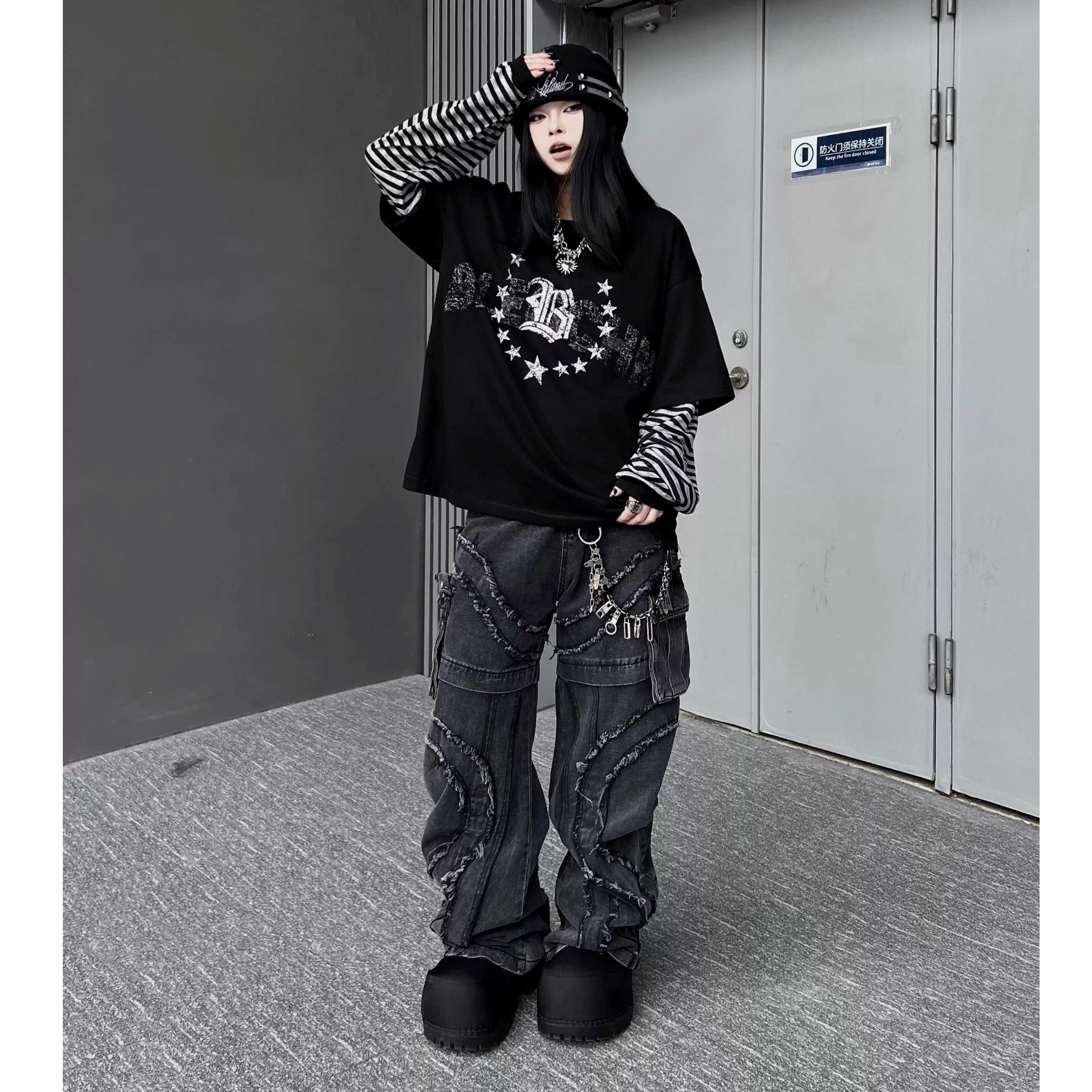 Washed Raw Edge Spliced Curve Jeans MW10351