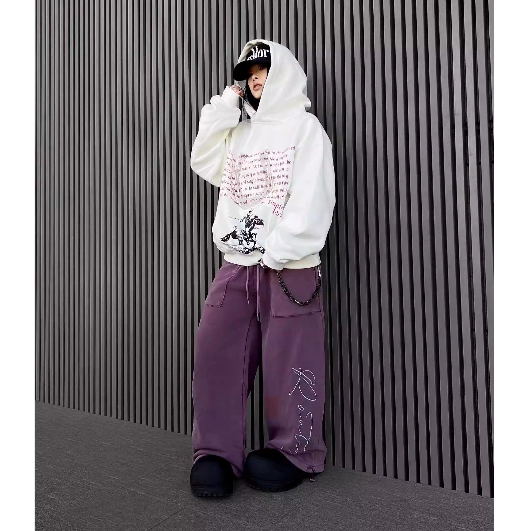 Horseshoe Graphic Letter Print Hoodie MW10350