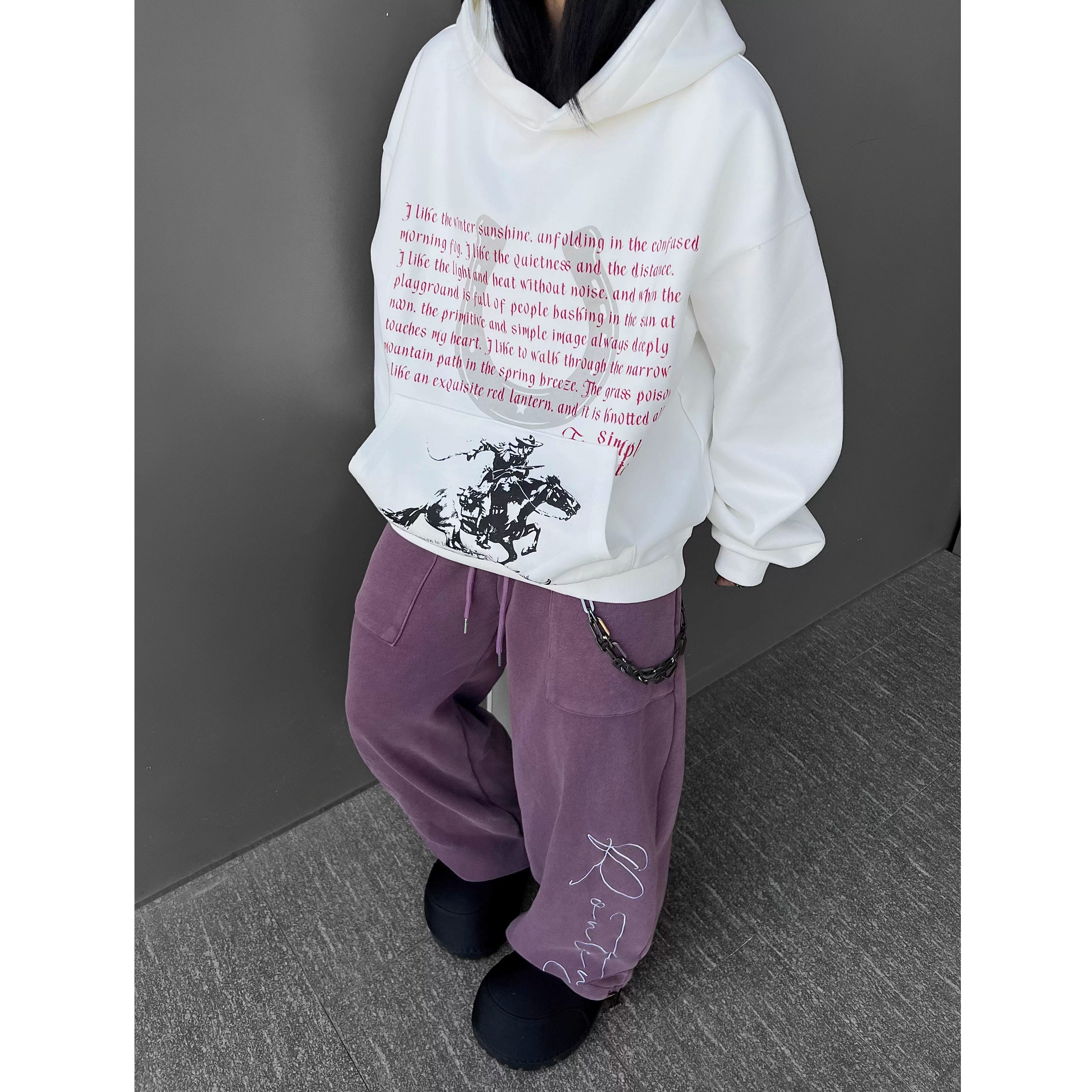 Horseshoe Graphic Letter Print Hoodie MW10350