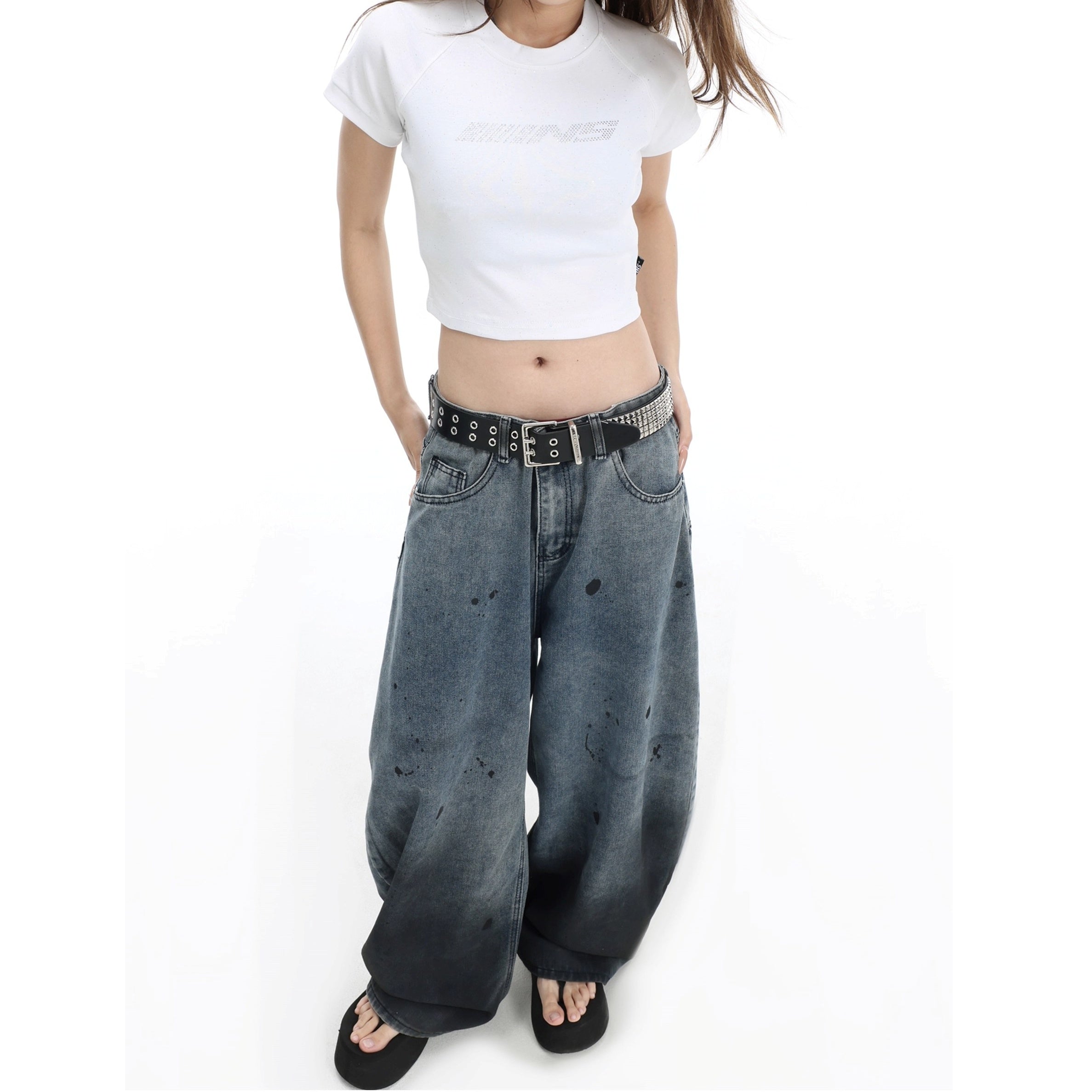 Rhinestone LOGO Cropped Slim Raglan T-Shirt IN7015