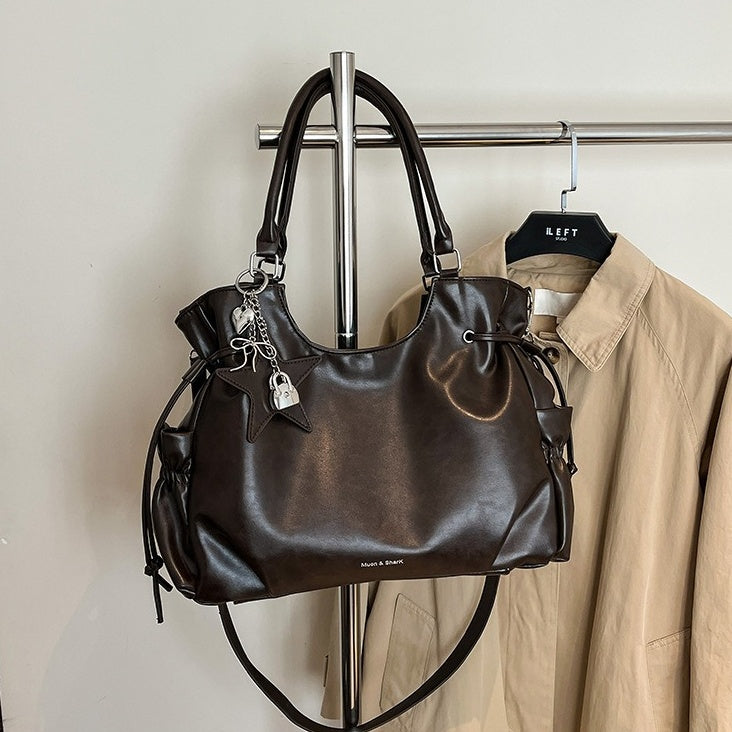 PU Leather Retro Shoulder Bag With Star Charm BA046