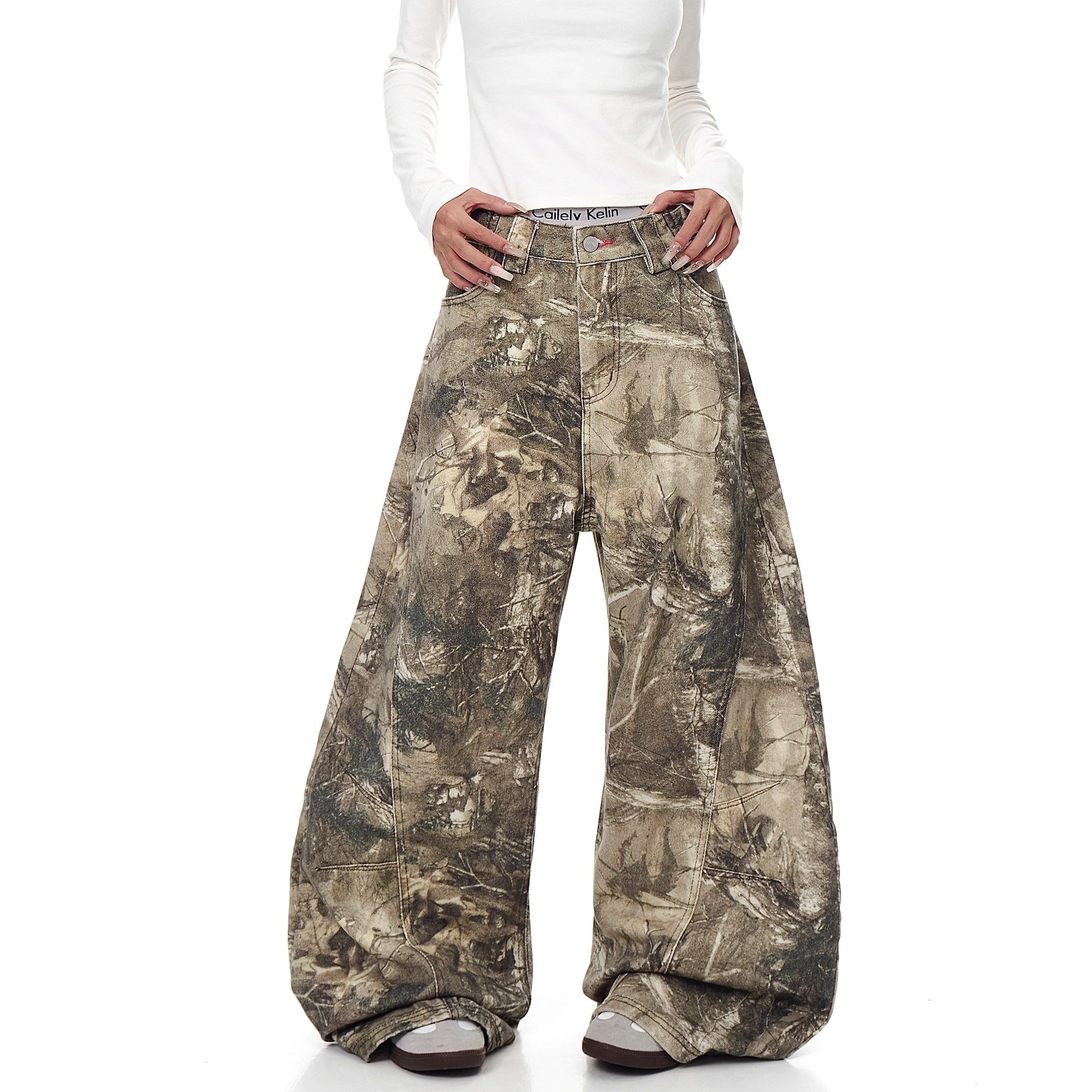 Letter Embroidered Camouflage Wide-leg Pants BK7018