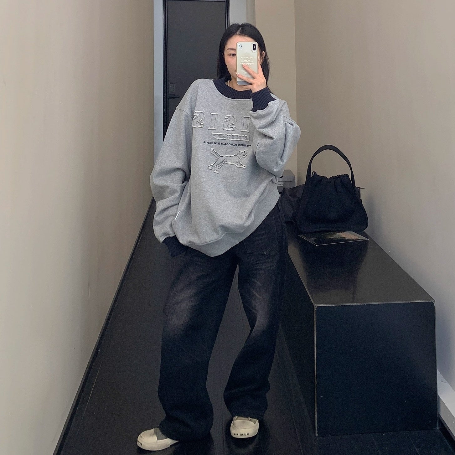 Cartoon Patch Embroidery Crew Neck Sweat OS2055