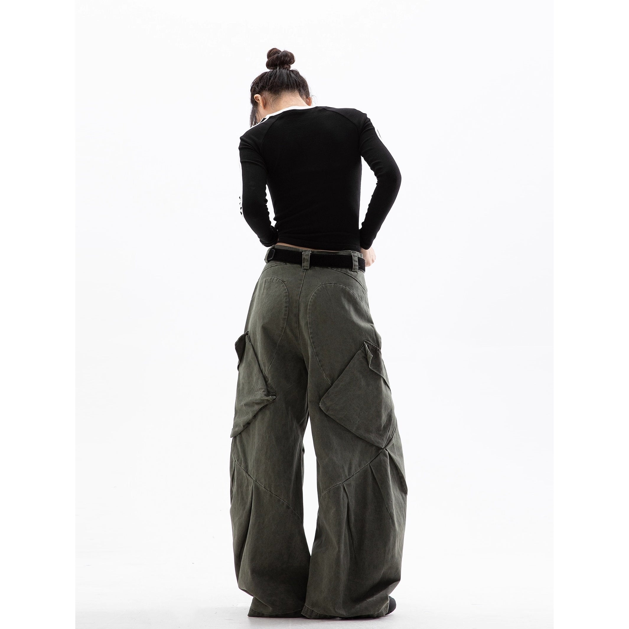 Switching Design Loose Cargo Pants IC9111