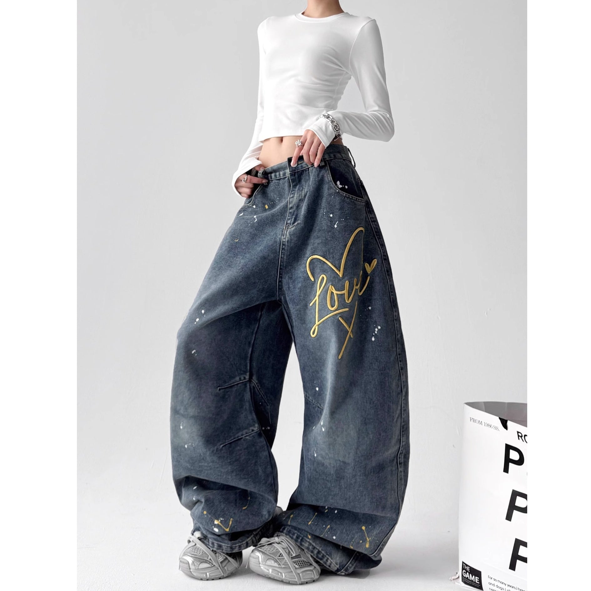 Ink-splashed Heart Embroidered Loose Jeans MW10226