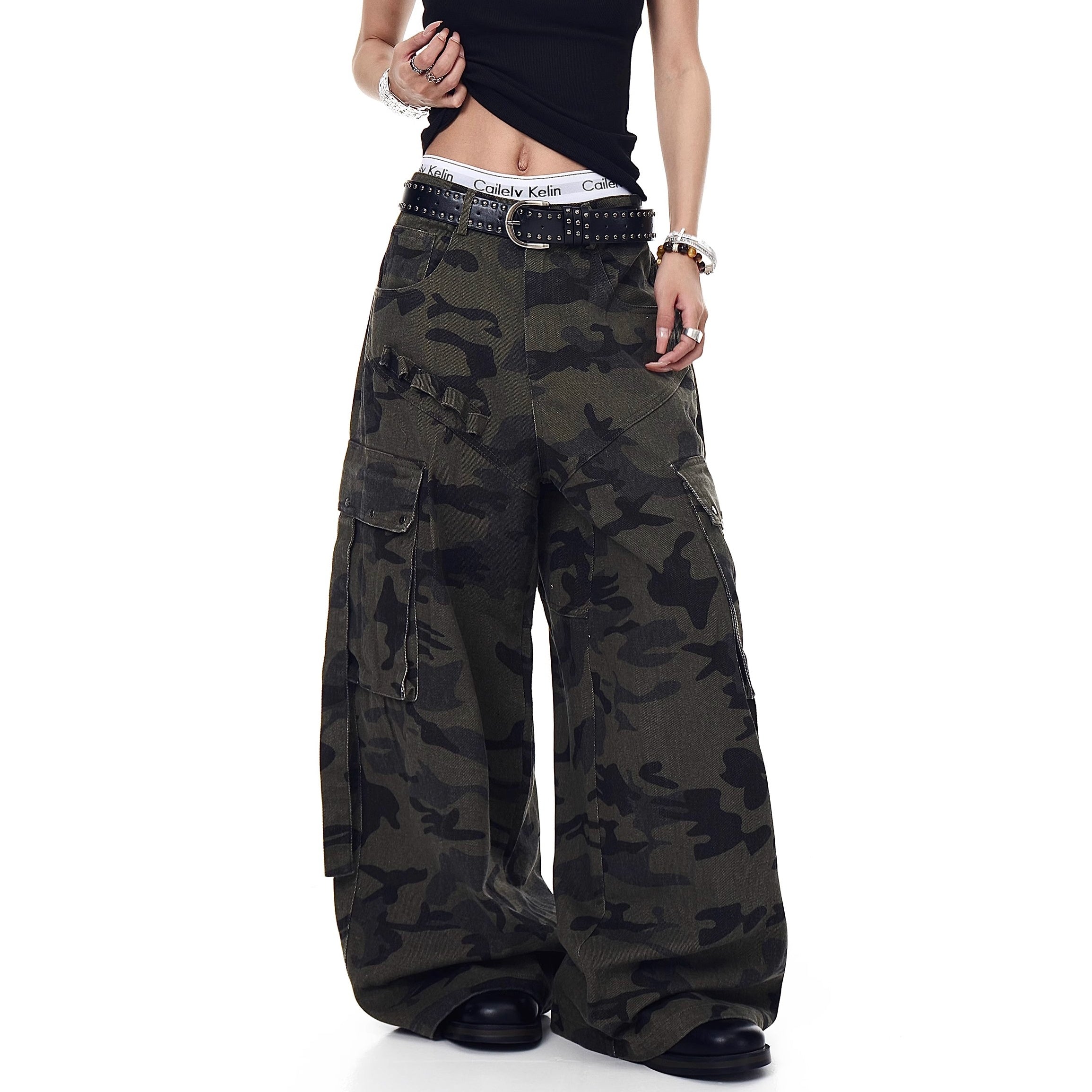 Camouflage Wide Cargo Curve Pants MW10204