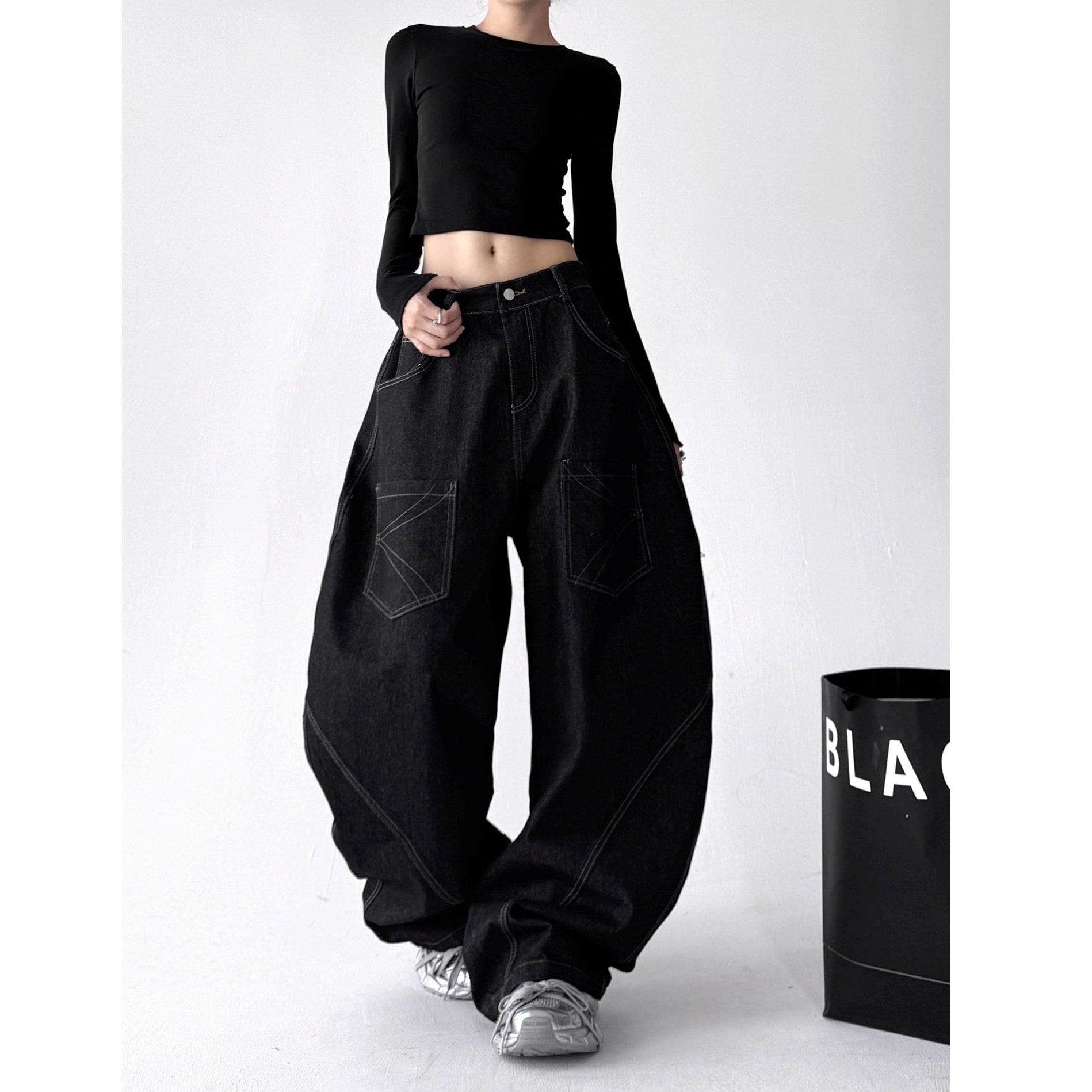 Graffiti Back Print Loose Curve Jeans MW10228