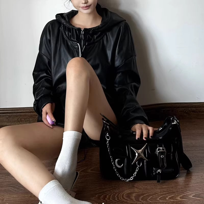 Metal Star ＆ Chain Multi Pocket Shoulder Bag MW10310