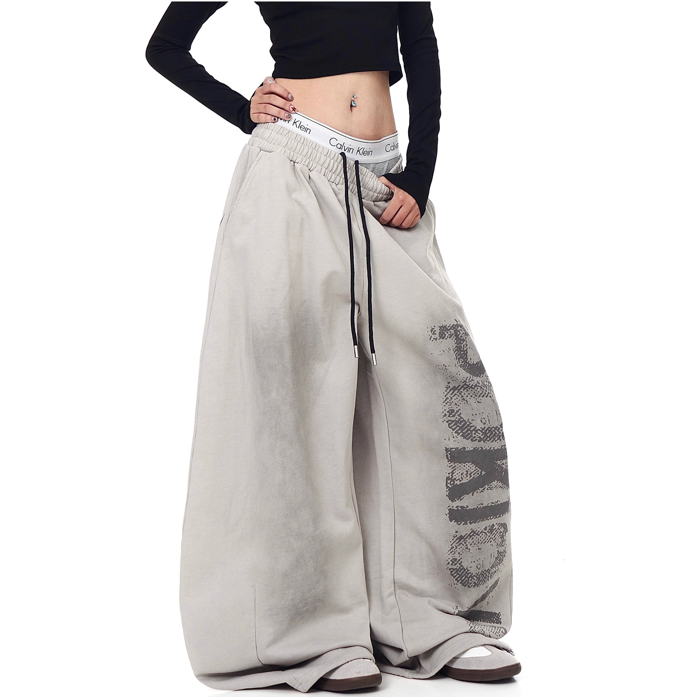 Distressed Letter Print Sweat Pants BK7048