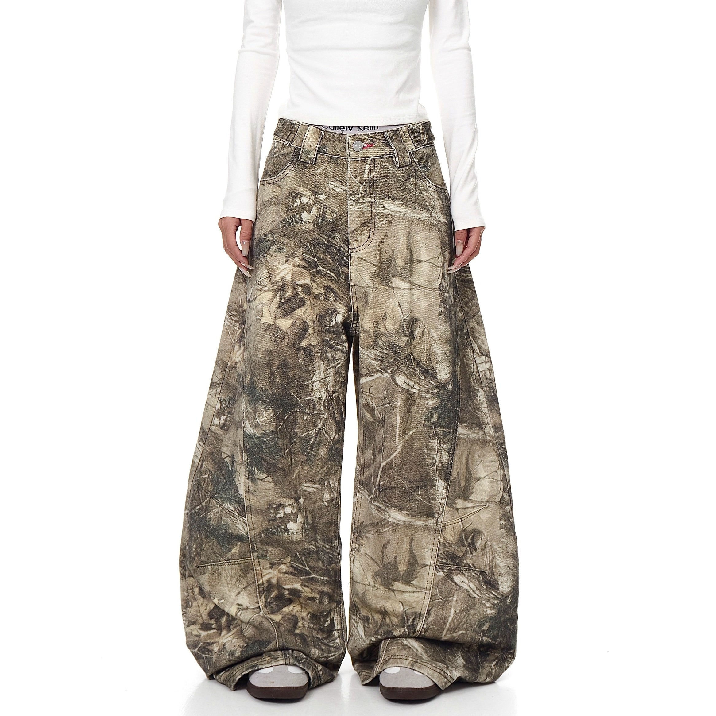 Letter Embroidered Camouflage Wide-leg Pants BK7018