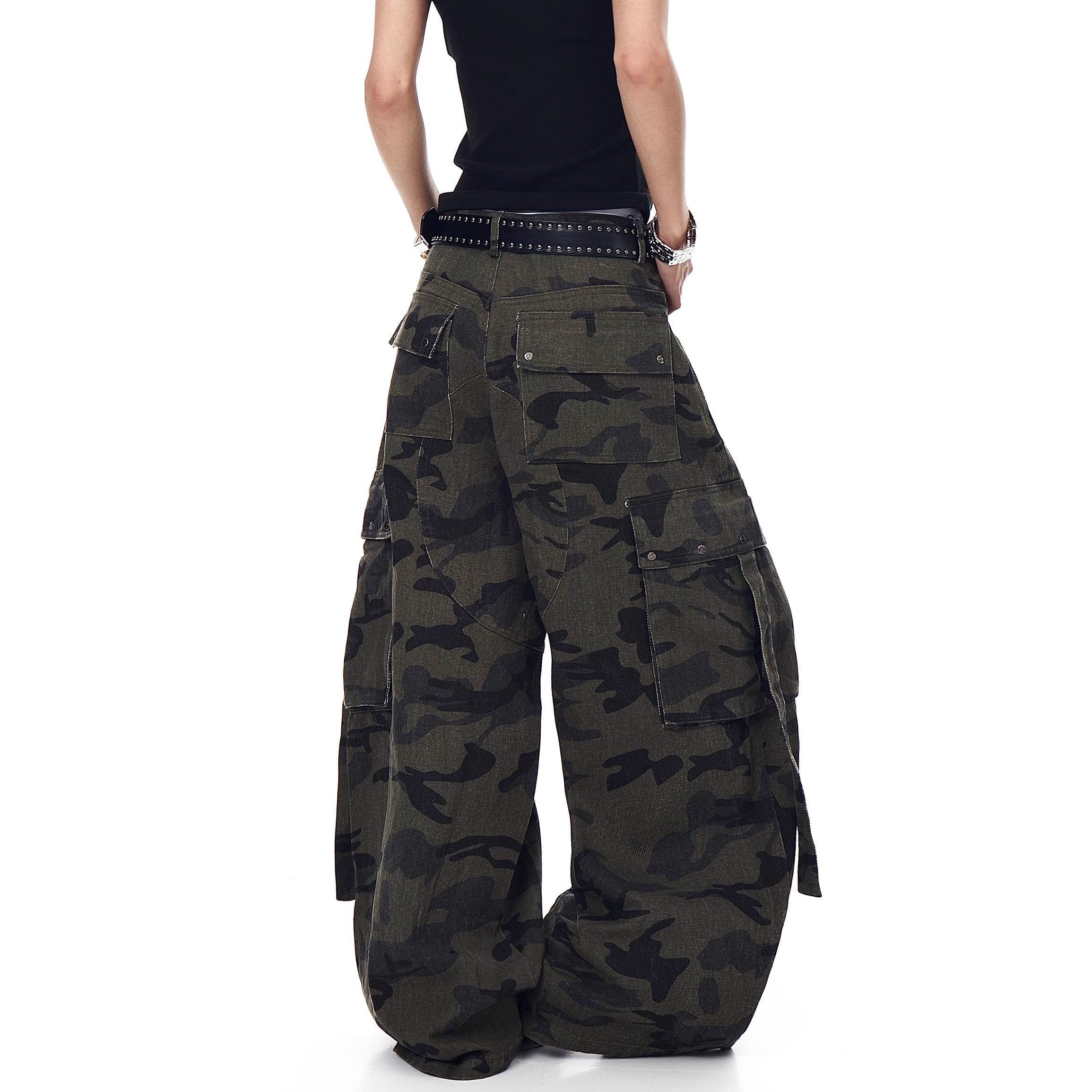 Camouflage Wide Cargo Curve Pants MW10204