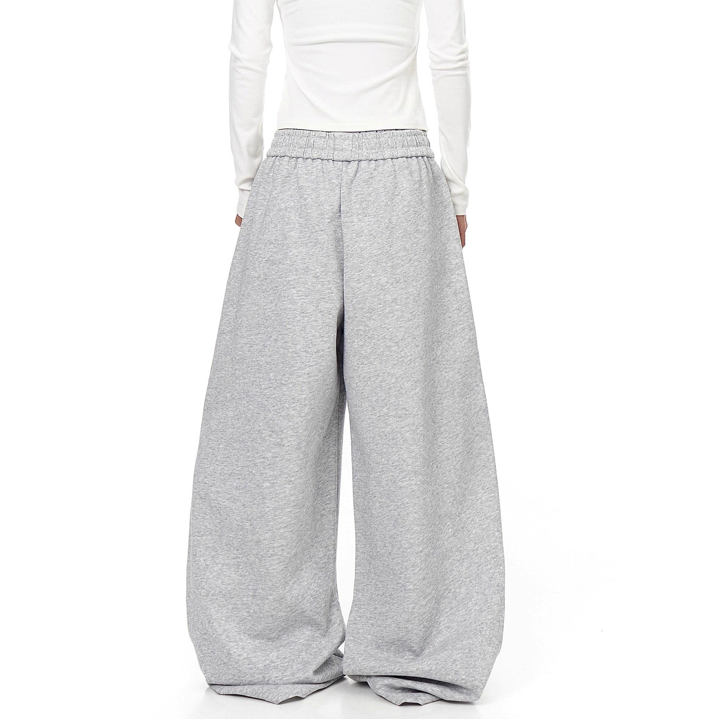 Pleated Design Scimitar Sweat Pants BK7030