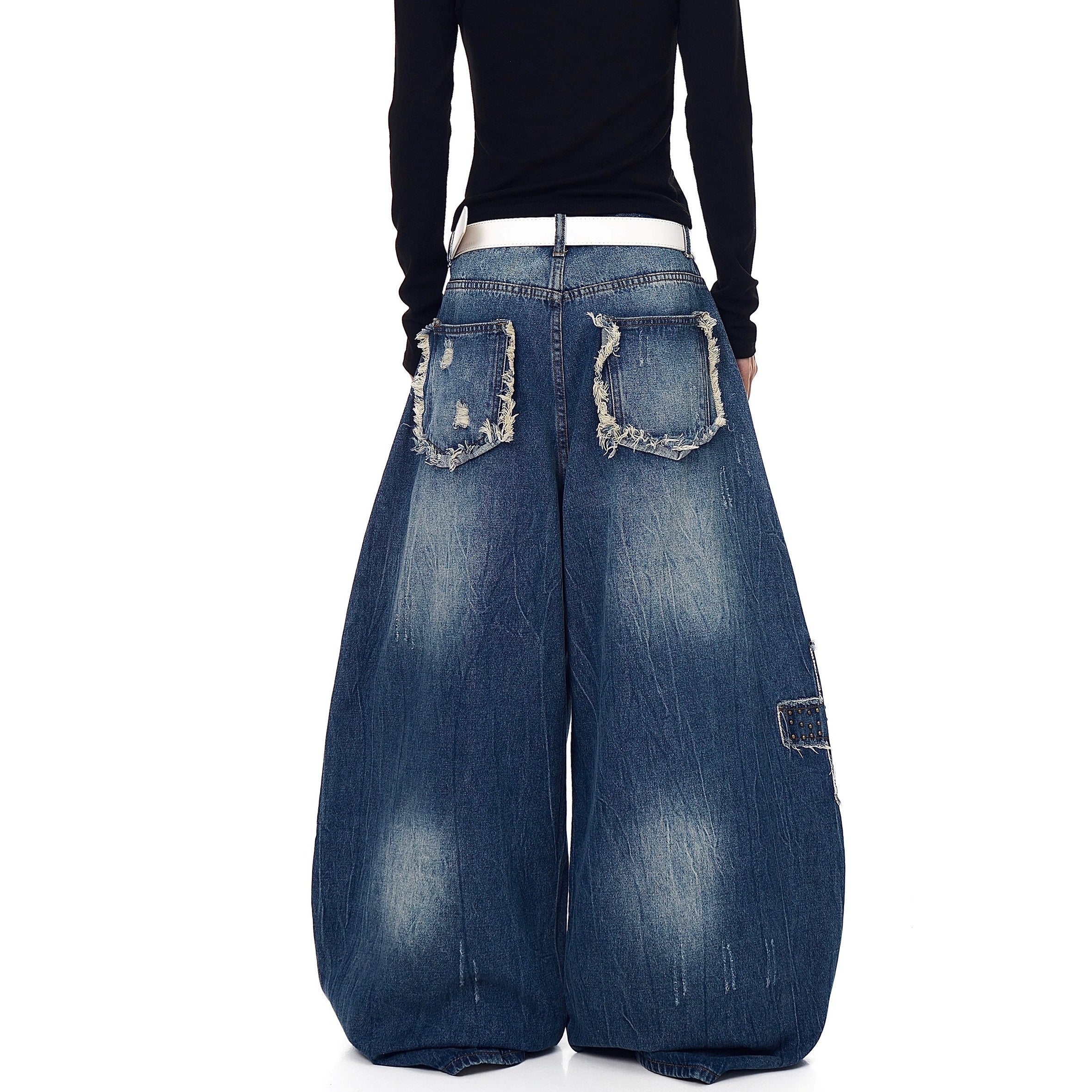 Rivet Patch Embroidered Wide Curve Jeans BK7011