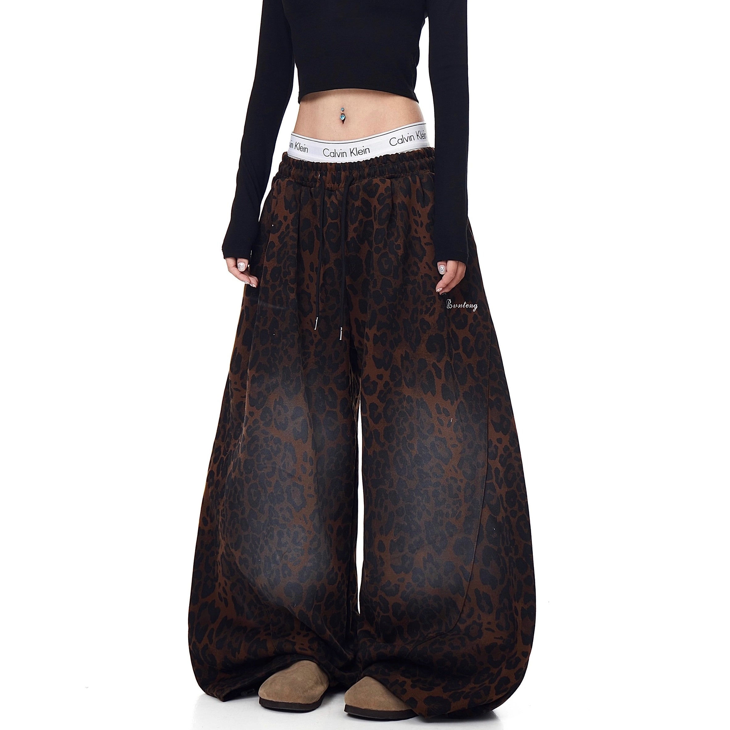 Gradient Leopard Print Scimitar Sweat Pants BK7049