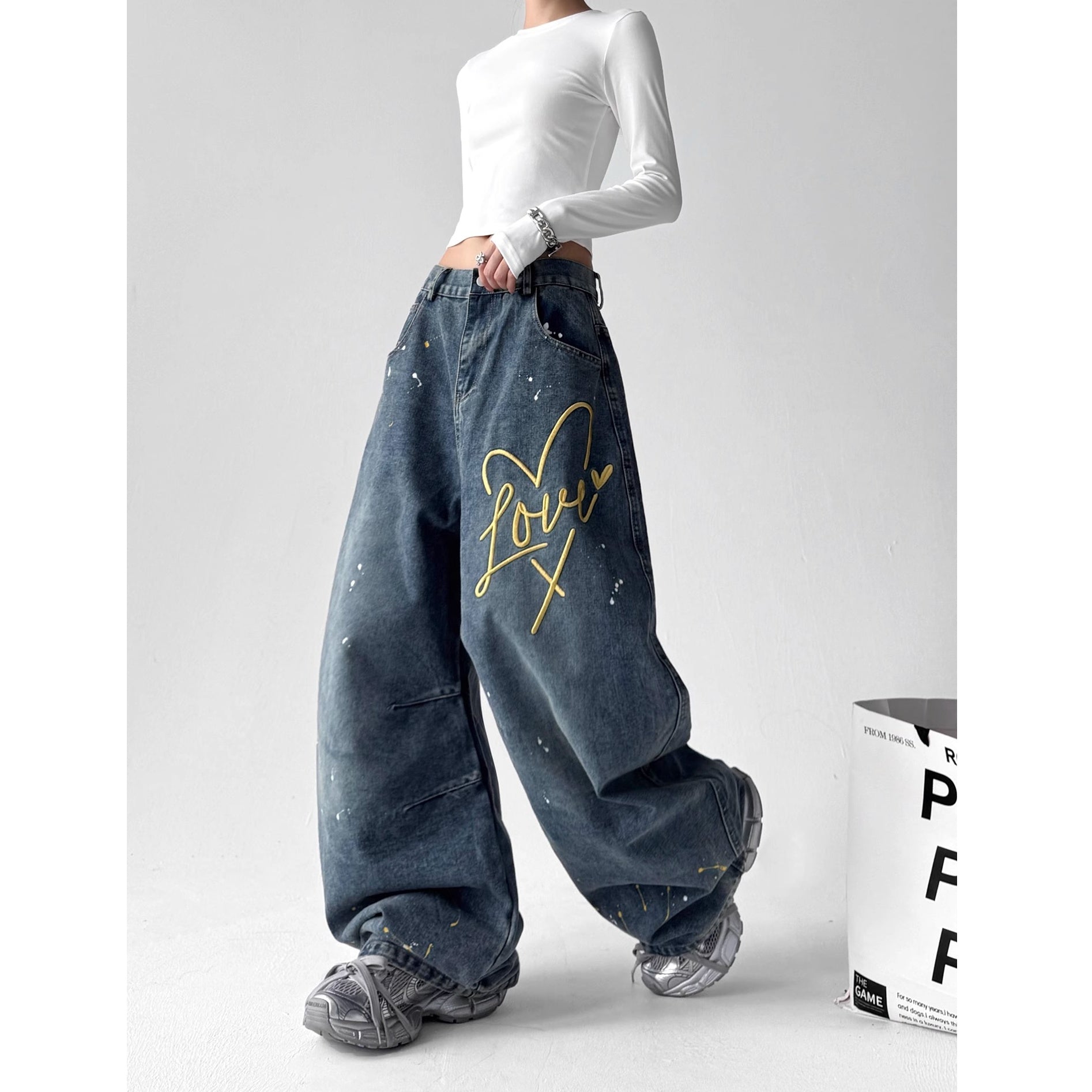 Ink-splashed Heart Embroidered Loose Jeans MW10226