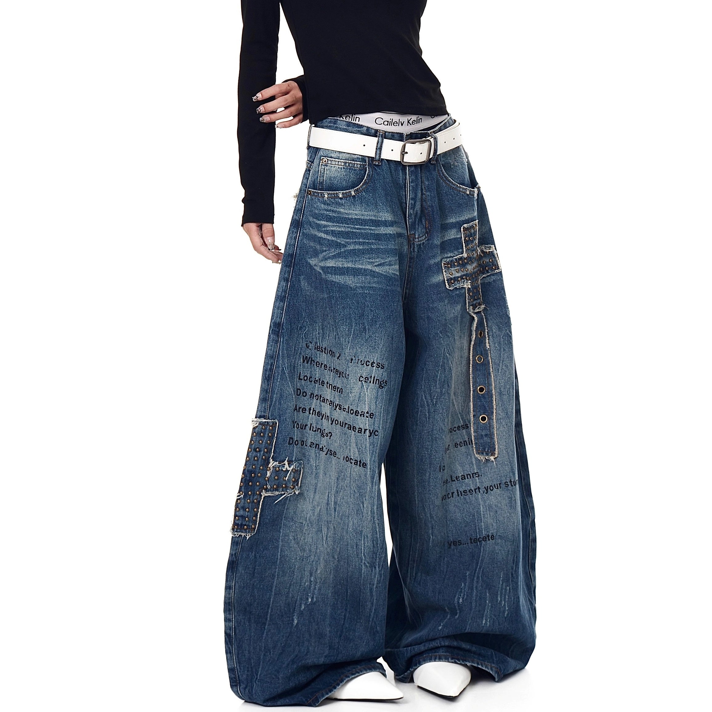 Rivet Patch Embroidered Wide Curve Jeans BK7011