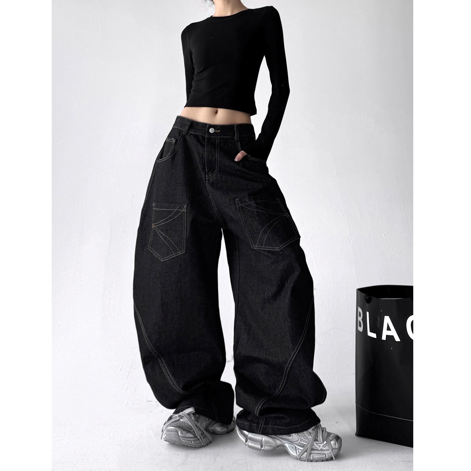 Graffiti Back Print Loose Curve Jeans MW10228