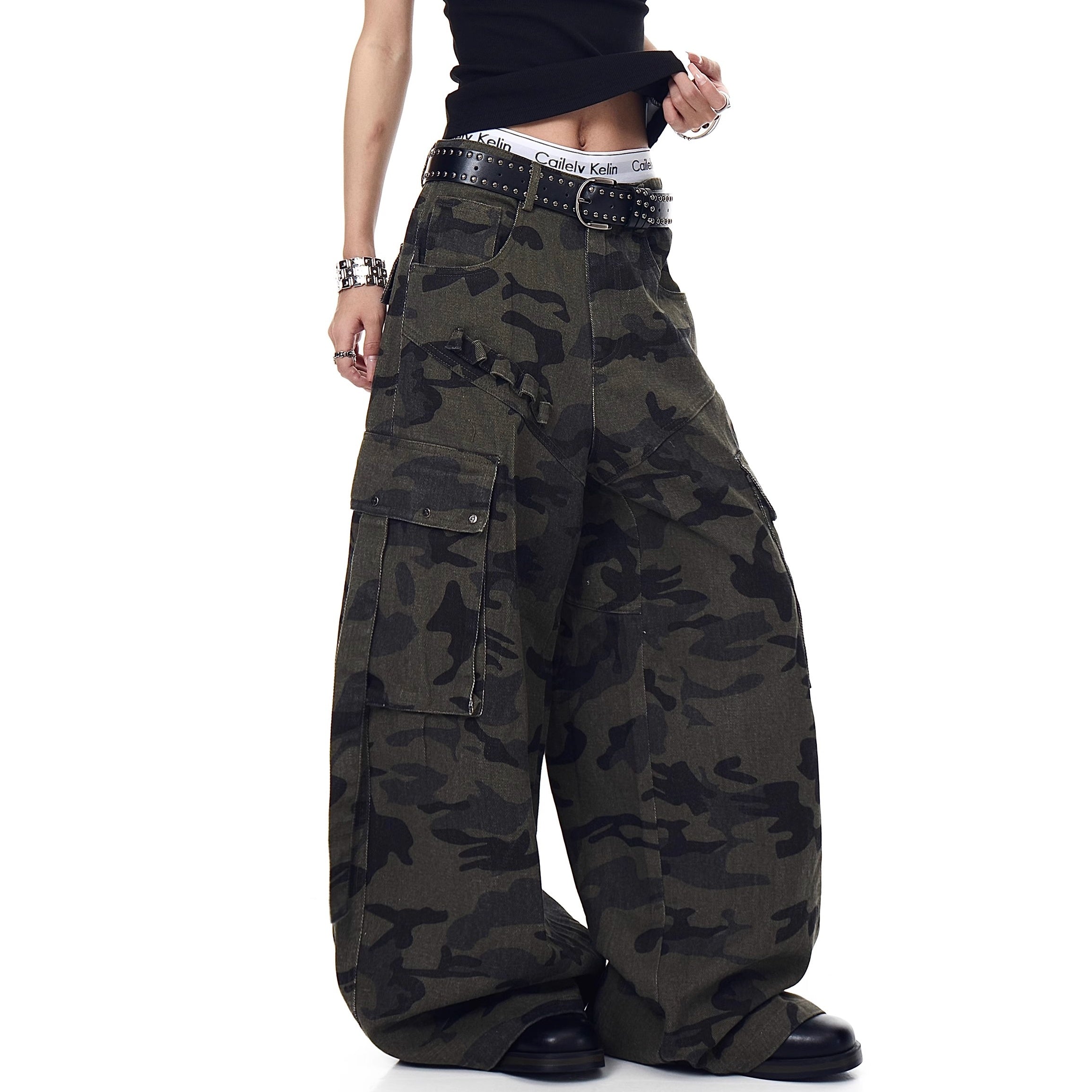 Camouflage Wide Cargo Curve Pants MW10204