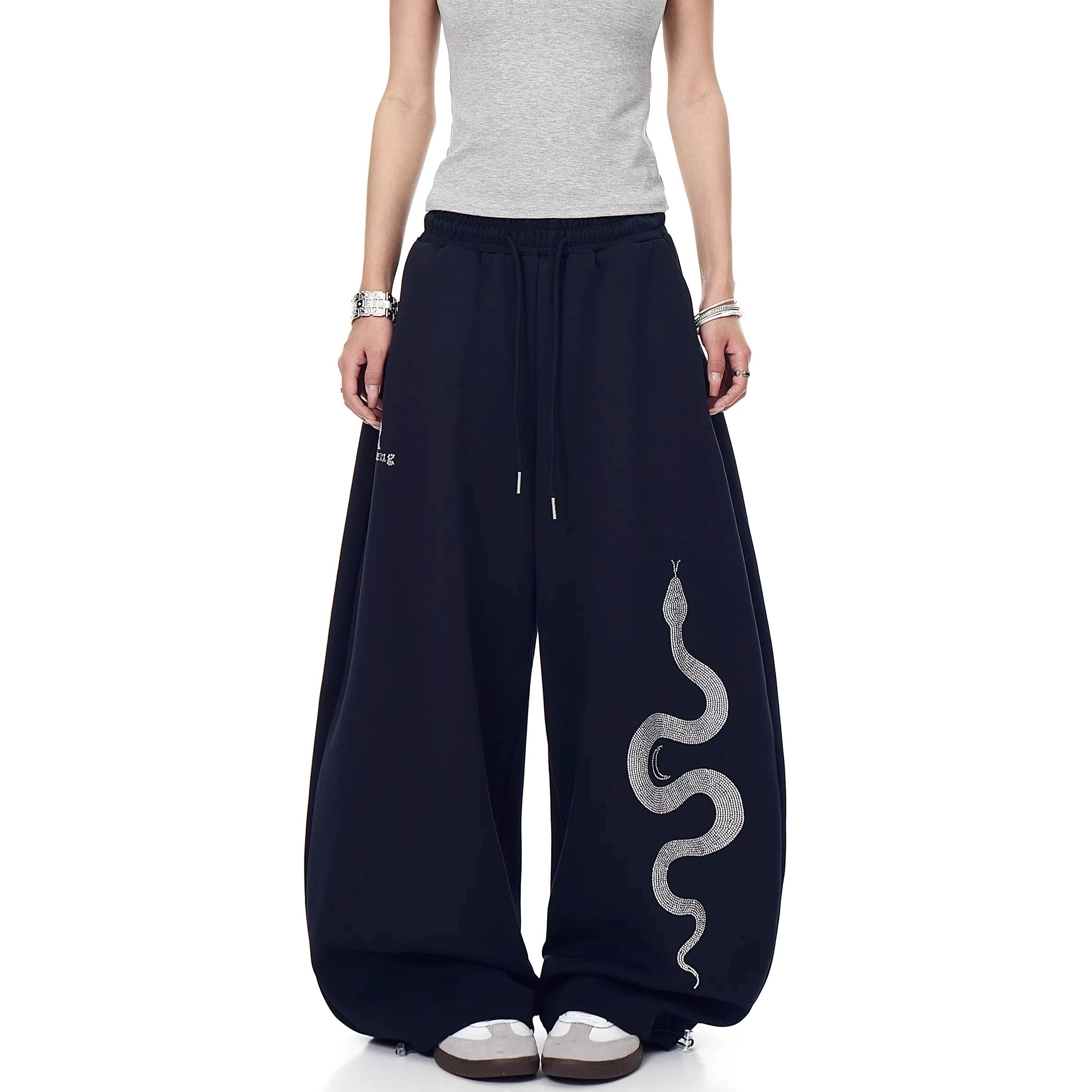 Snake Rhinestone Wide Curve Sweat Pants MW10388