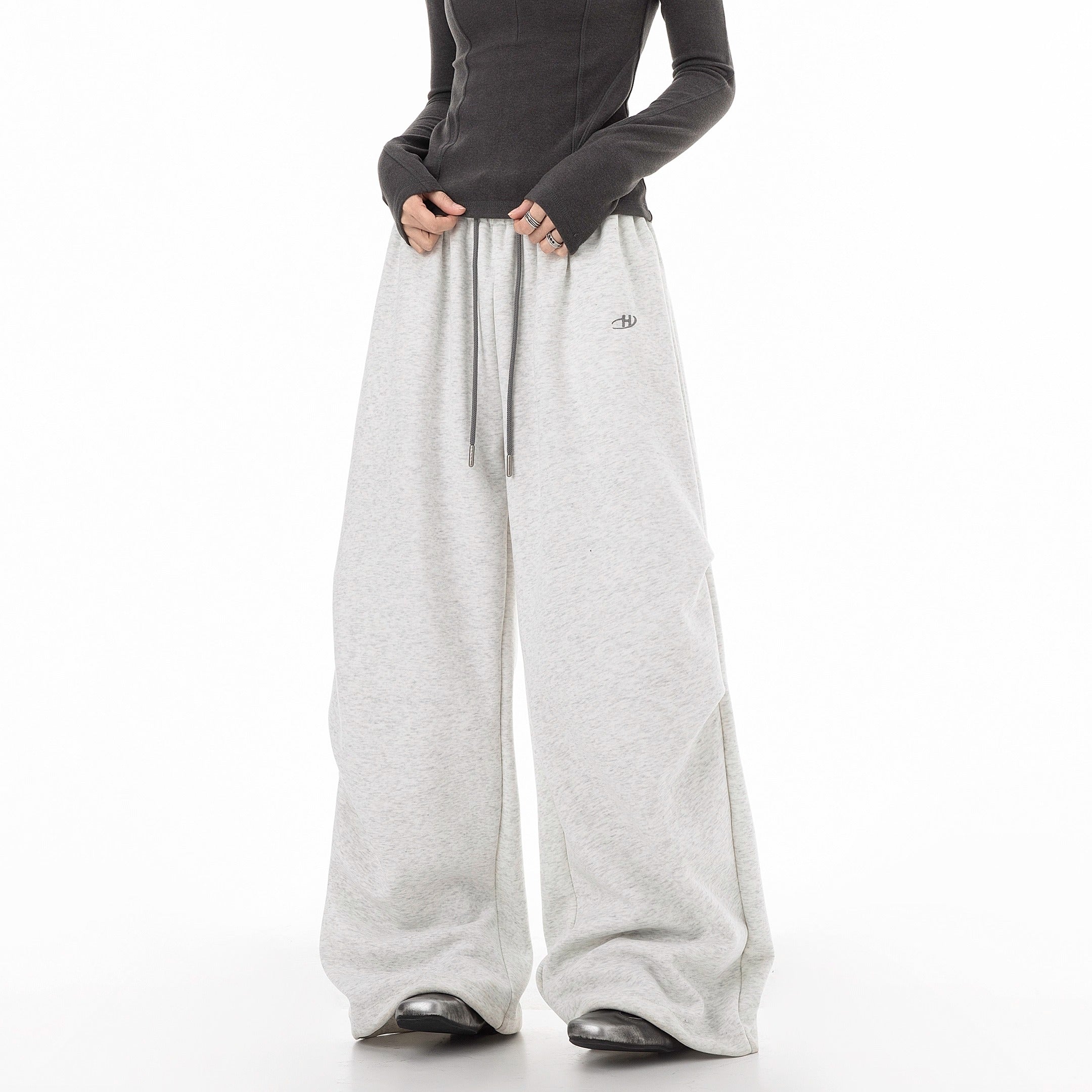 Tuck Drape Wide-leg Sweat Pants IC9116