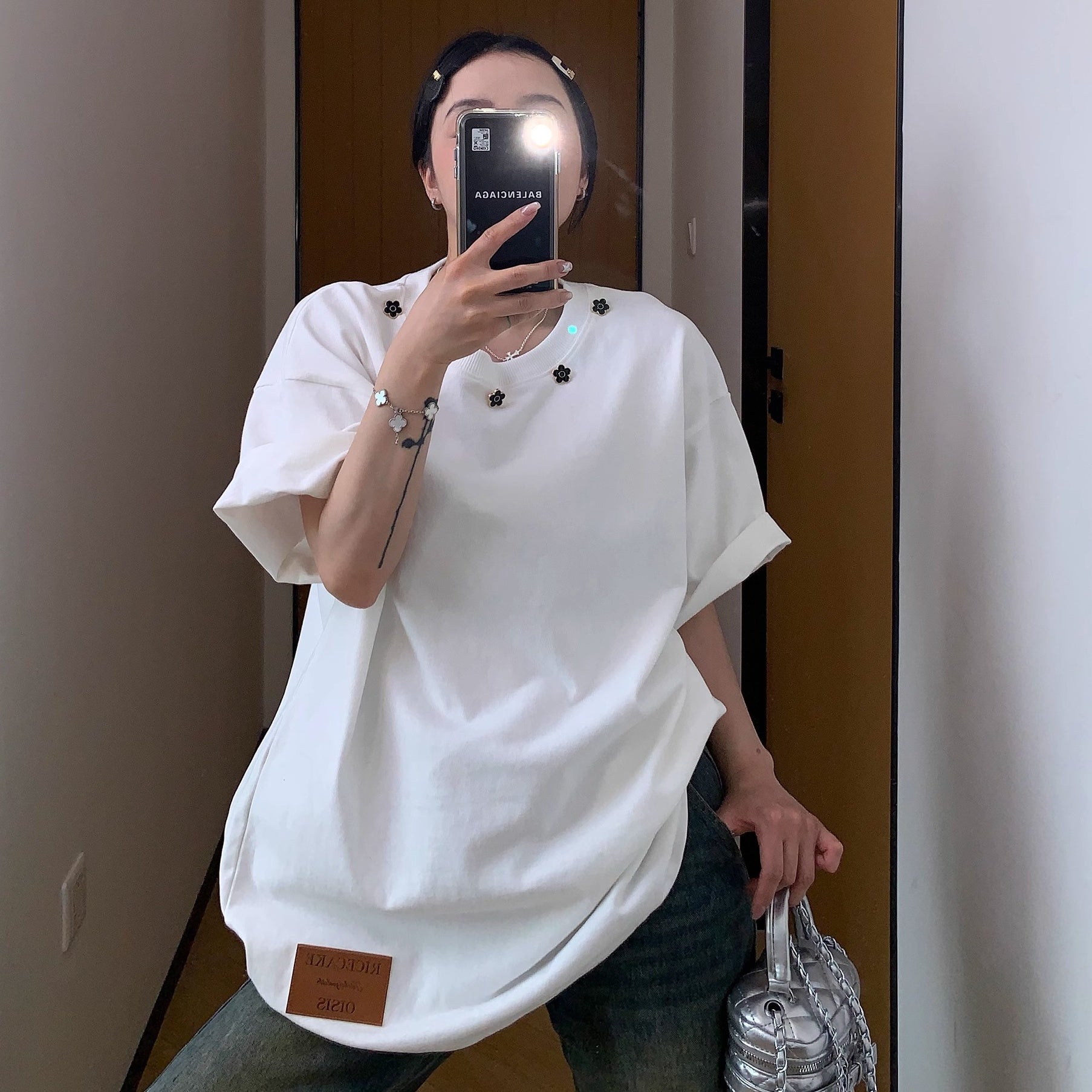 Flower Decoration Loose T-shirt MW10136