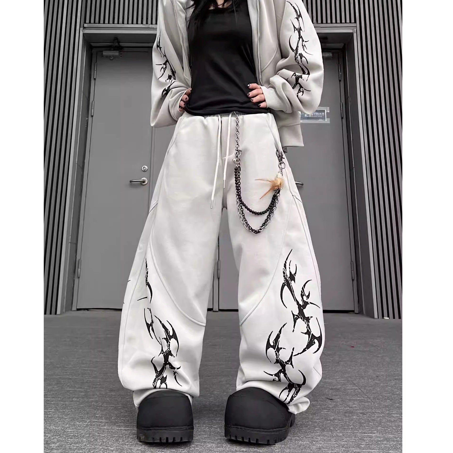 トライバルラインスウェットパンツ MW10334