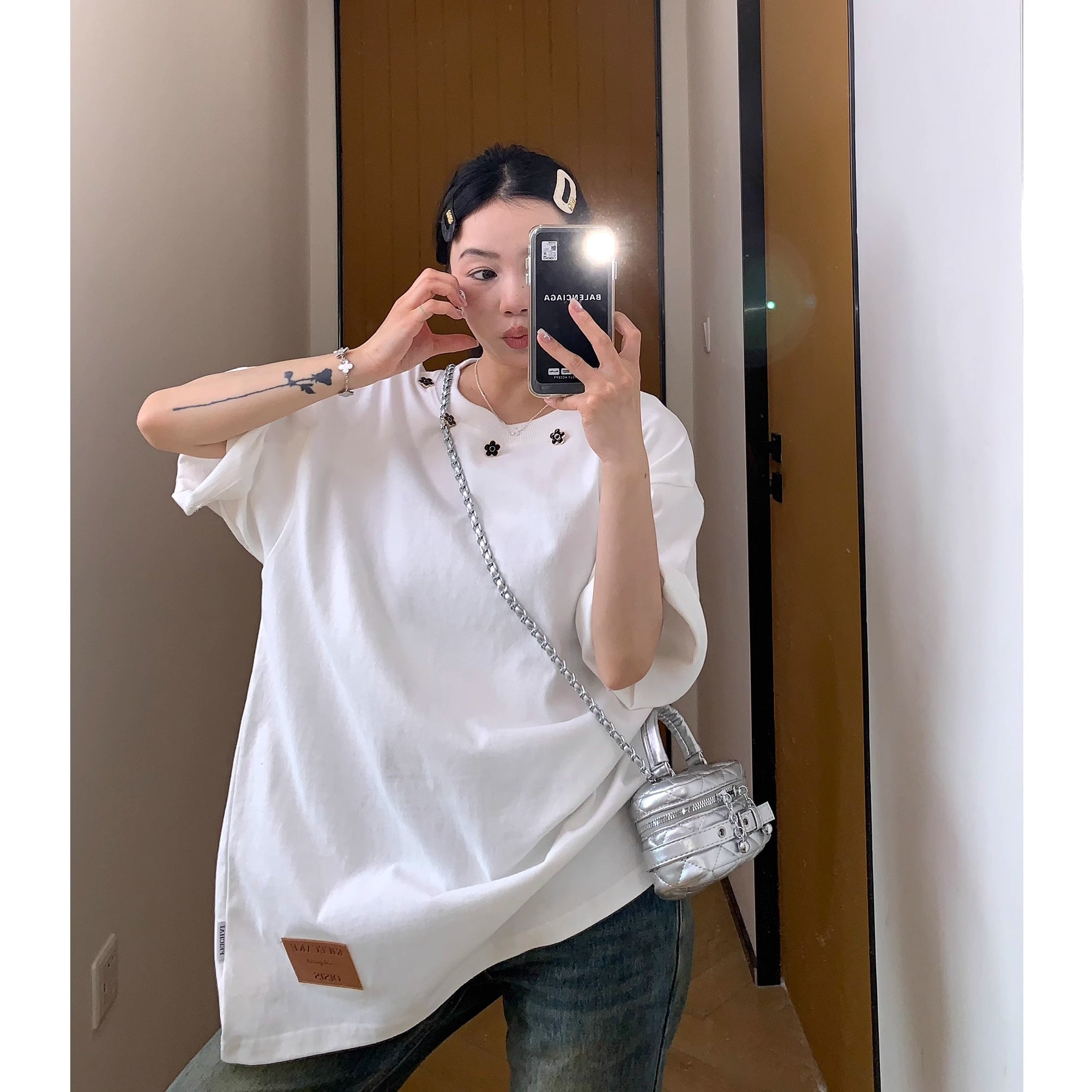 Flower Decoration Loose T-shirt MW10136