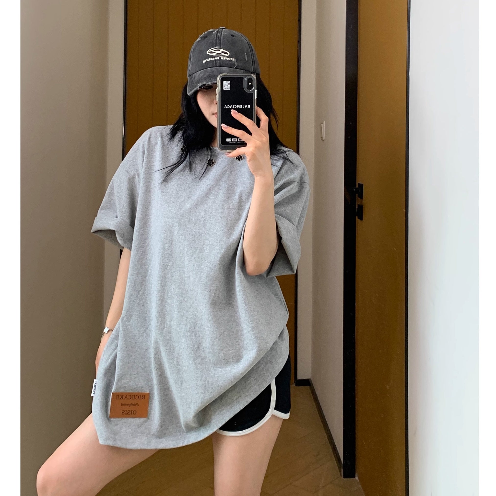 Flower Decoration Loose T-shirt MW10136