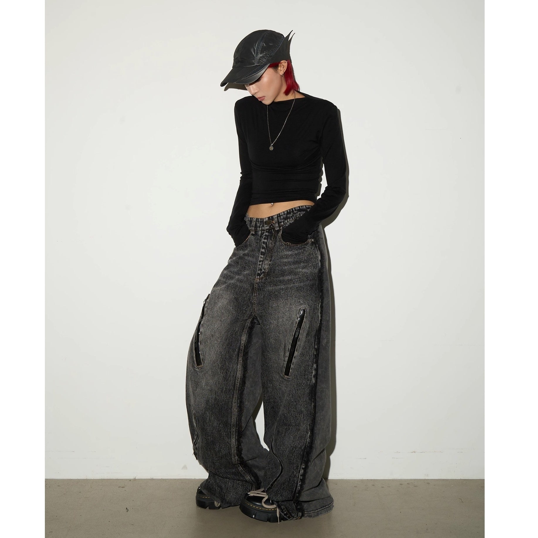 Raw Edge Zip Accent Wide Jeans MN9045
