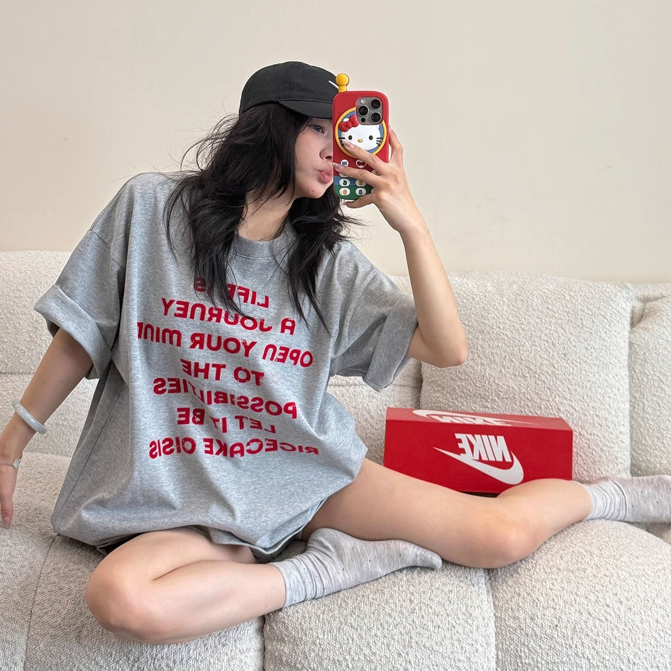 Flocking Red Letter Print T-Shirt MW10174