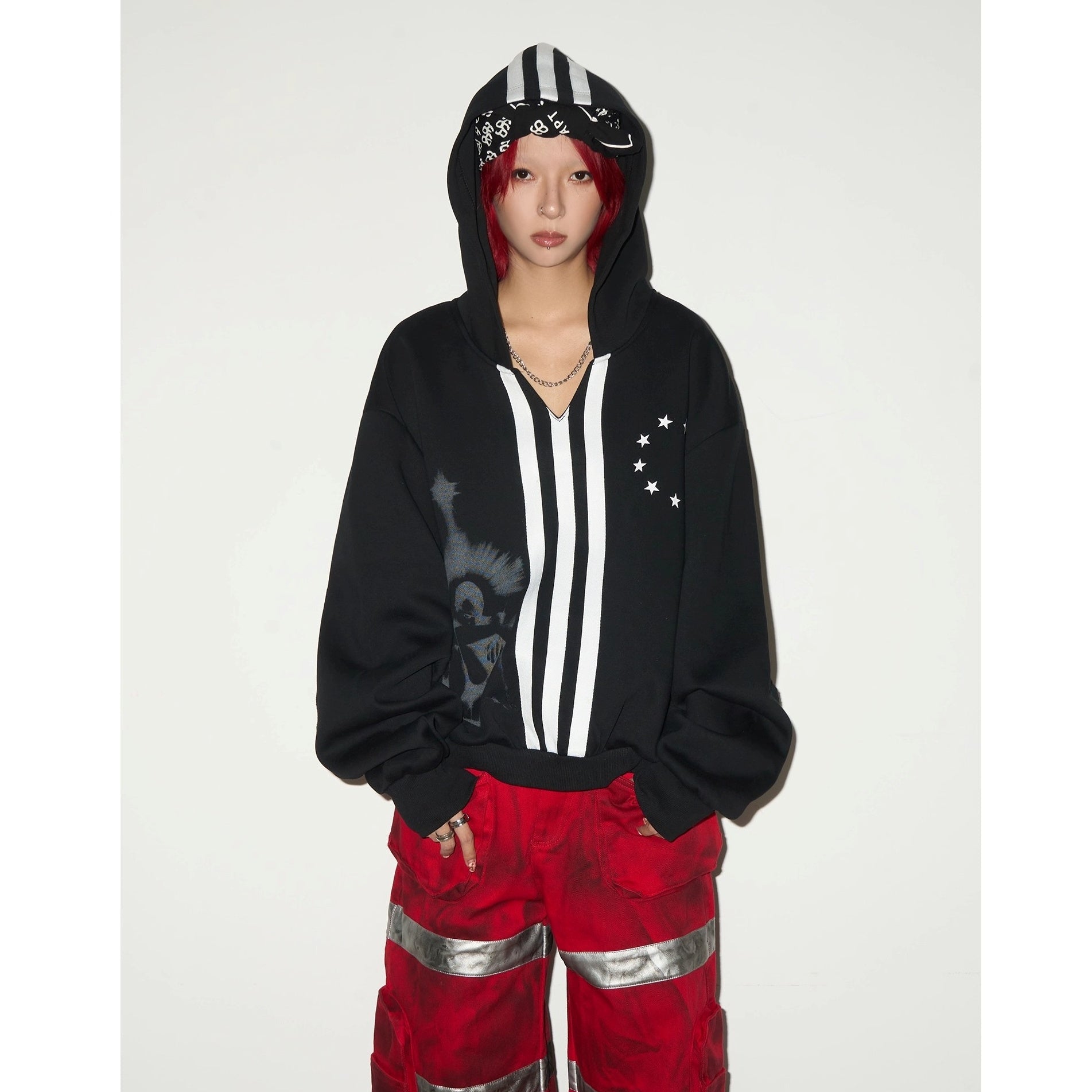 Three Bars Short V-neck Hoodie MN9031