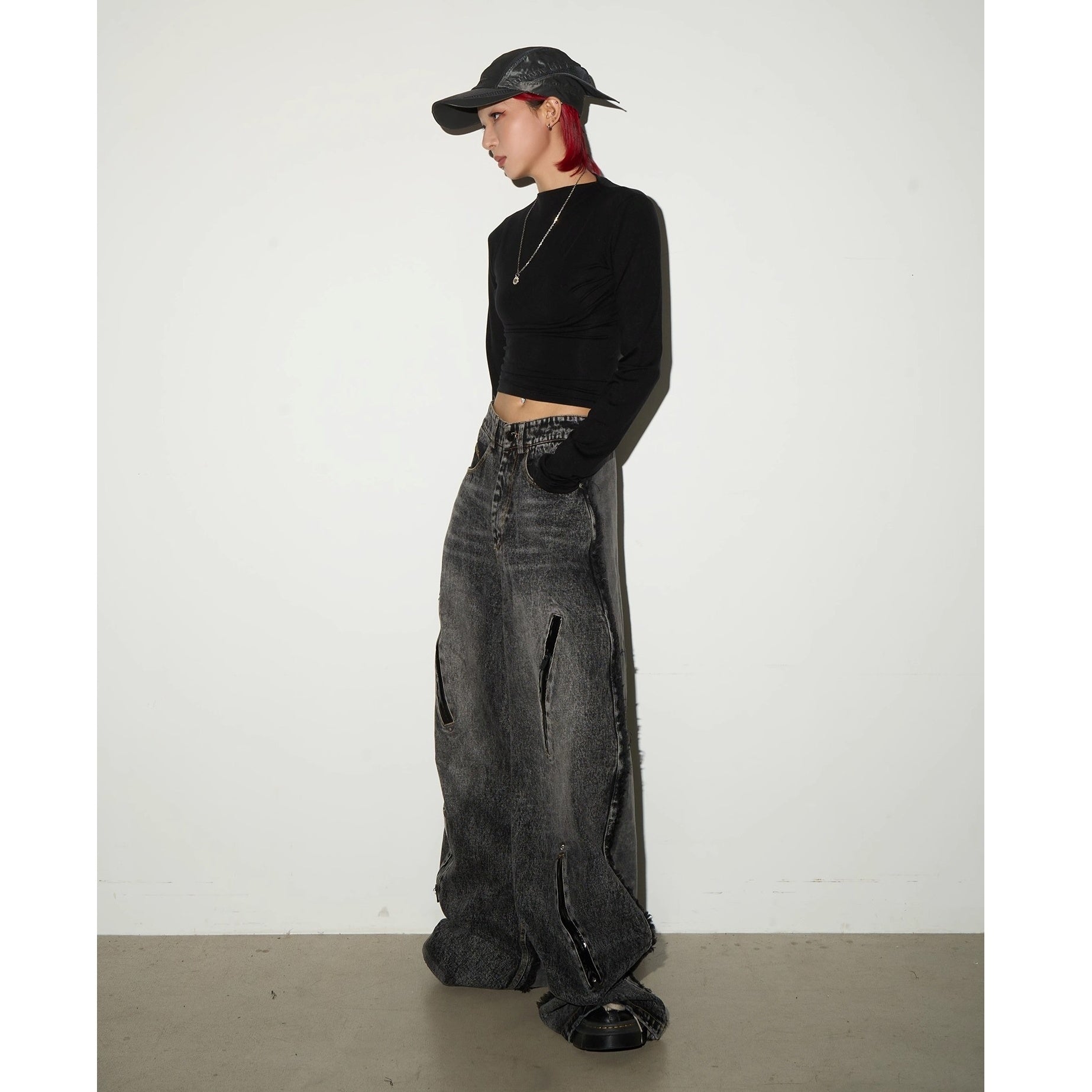 Raw Edge Zip Accent Wide Jeans MN9045
