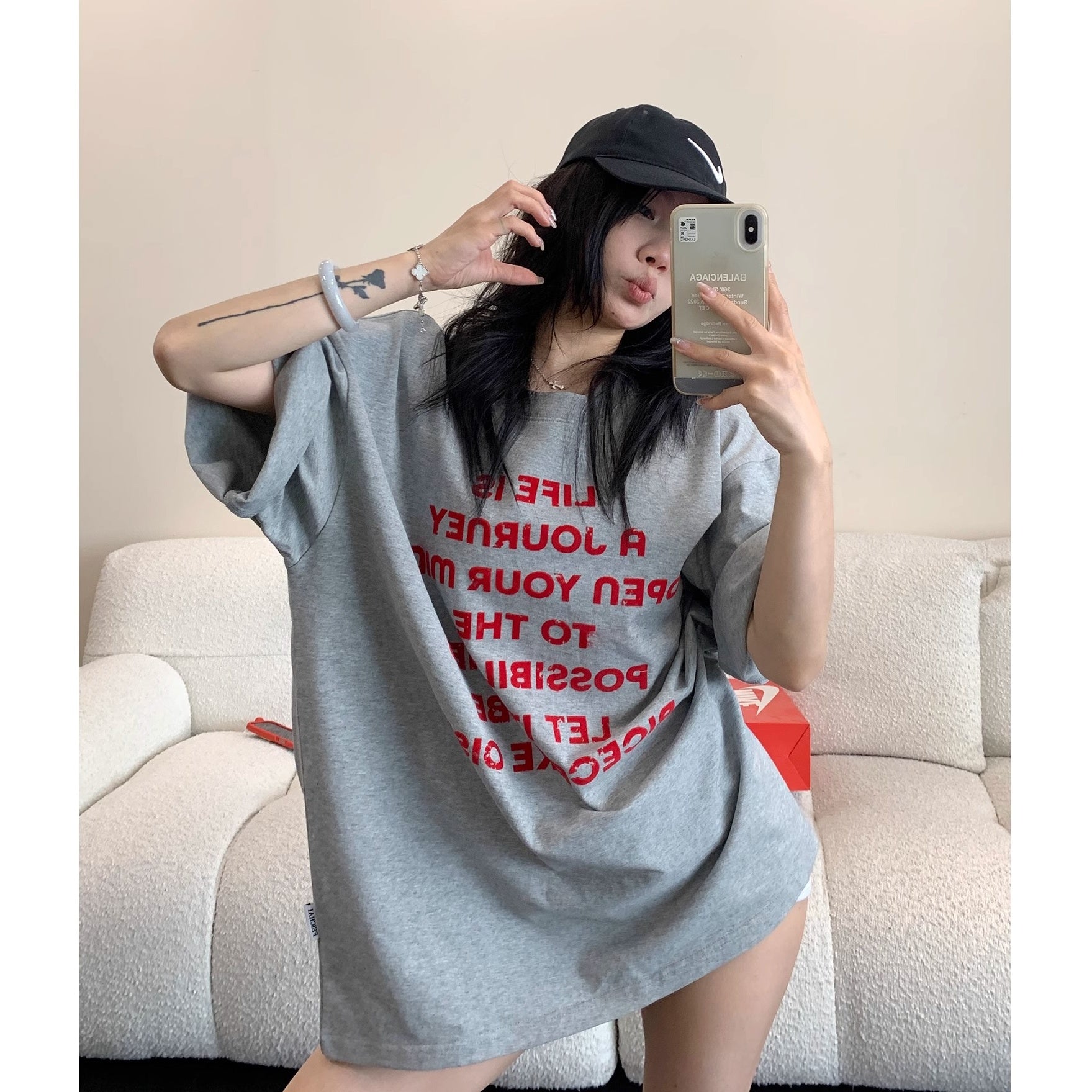 Flocking Red Letter Print T-Shirt MW10174