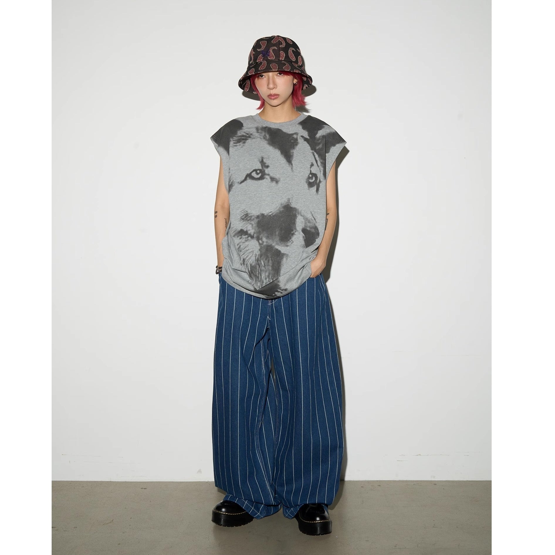 Wolf Dog Print Sleeveless T-Shirt MN9011