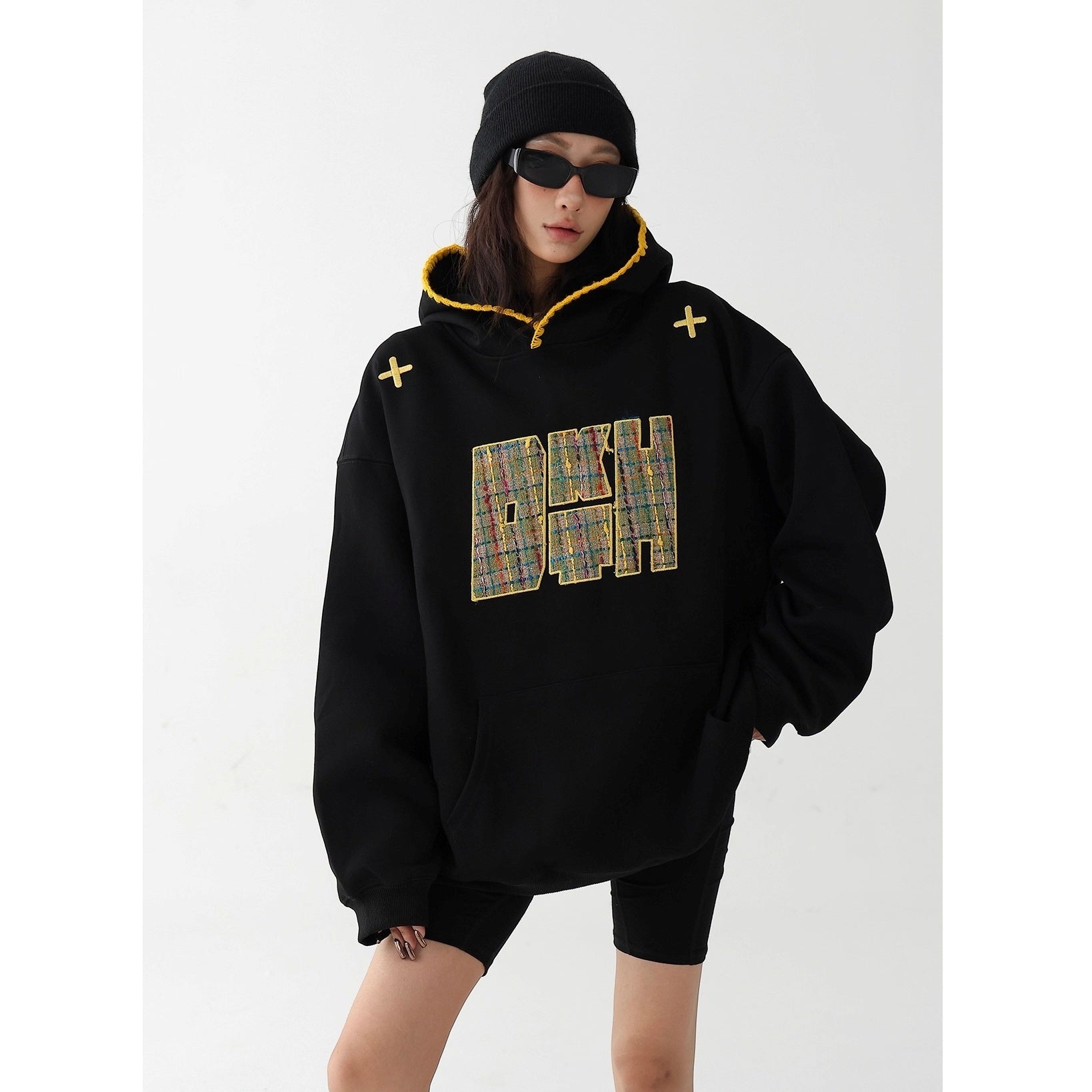 Small Fragrance Patch Embroidered Hoodie AC7134