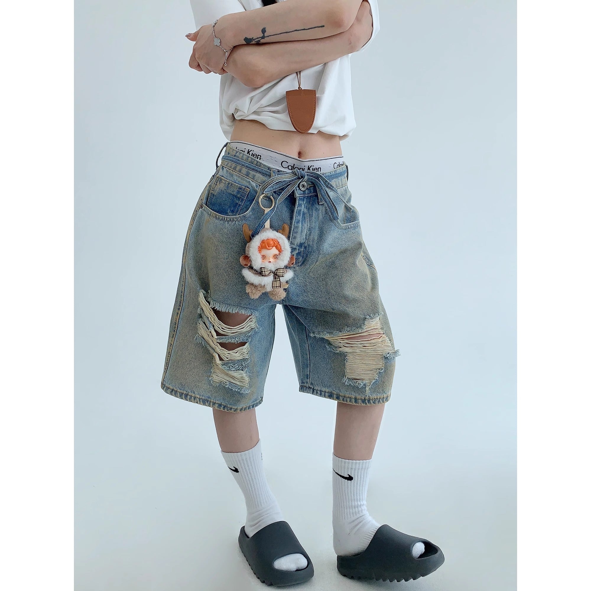 Heavy Wash Frayed Denim Shorts MW10158