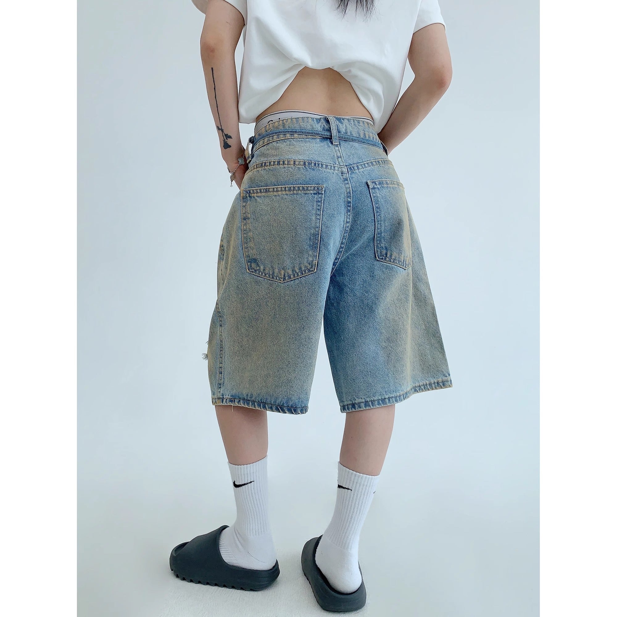 Heavy Wash Frayed Denim Shorts MW10158