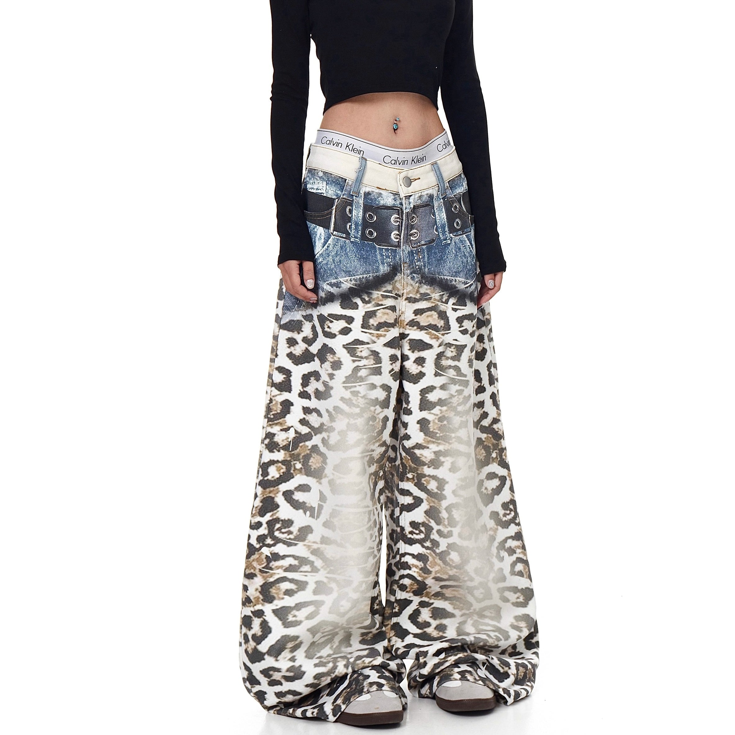 3D Belt Leopard Print Scimitar Jeans BK7038