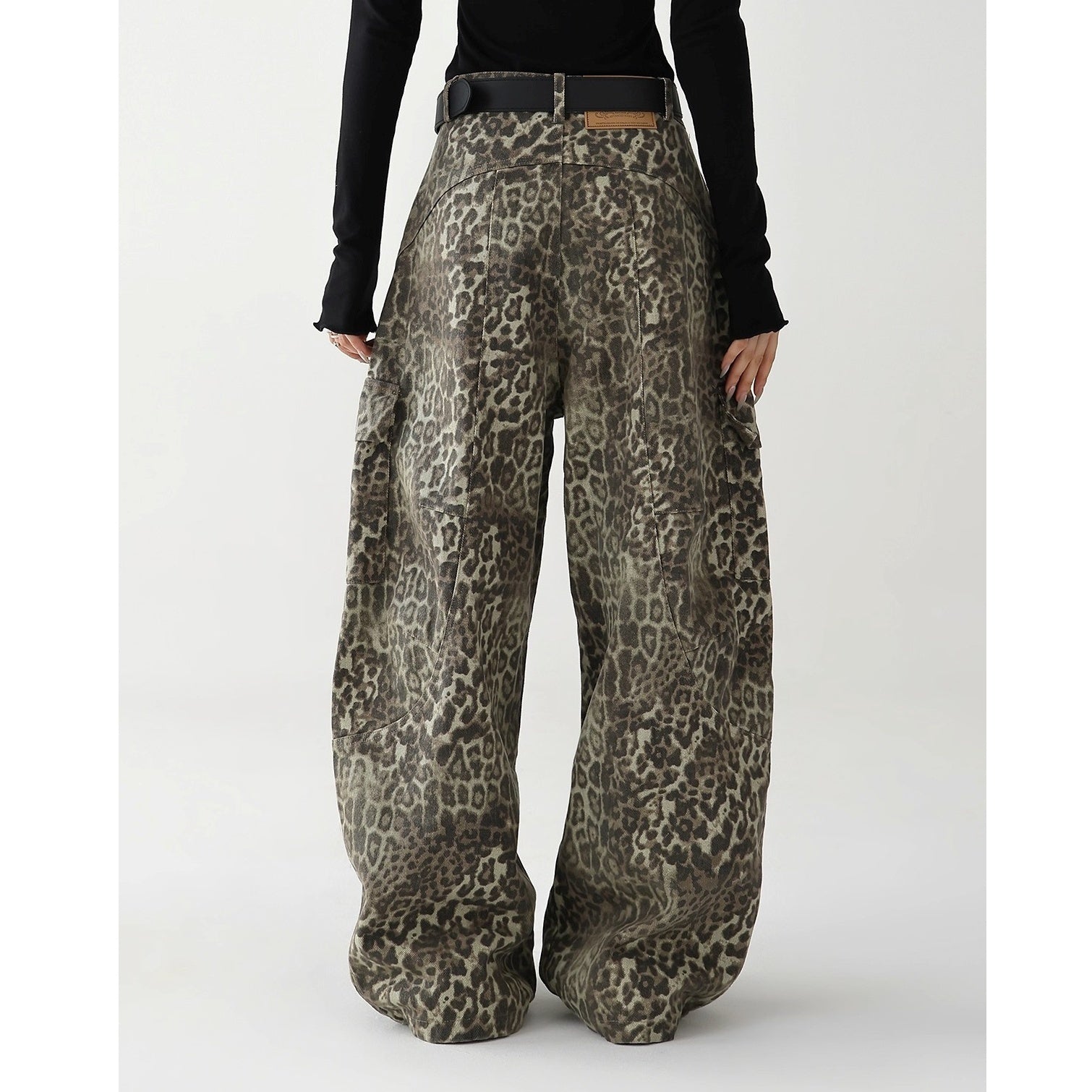 Distressed Leopard Curve Cargo Pants AC7157
